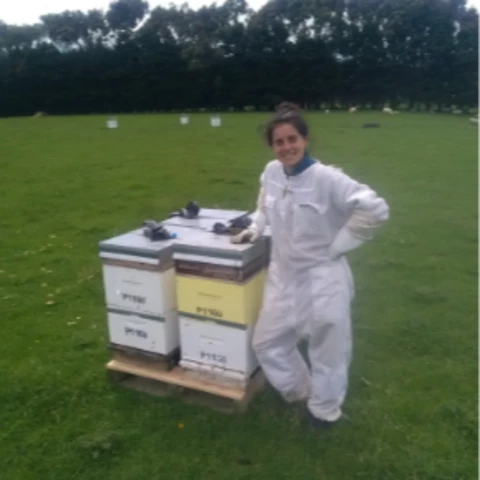 Pauline Pollen - Apicultrice