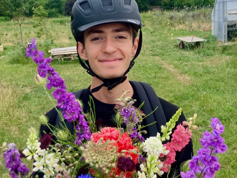 En juin et juillet, livraison de bouquets sur Paris !