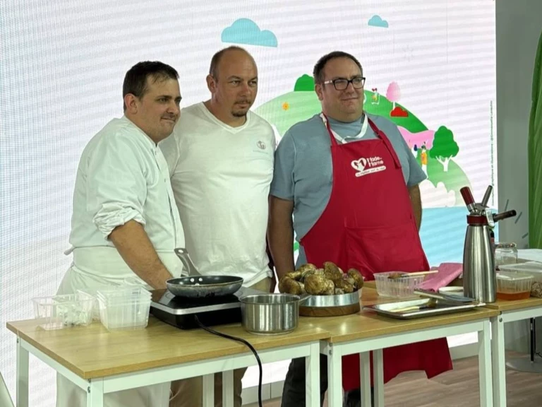 Partenariat de mise en avant de notre terroir, de nos produits. - L'Abeille et les Reines d'Argonne