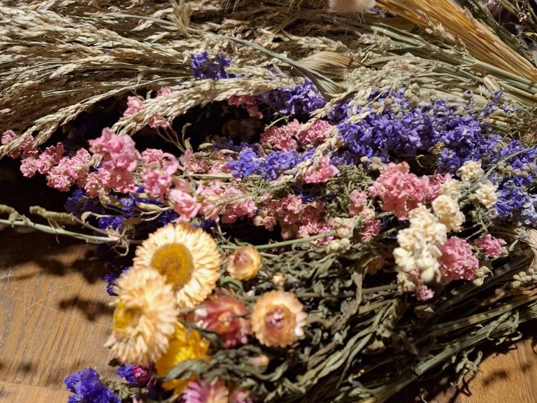 Histoire des fleurs séchées à Saint-Sernin - Les Fleurs de Saint-Sernin
