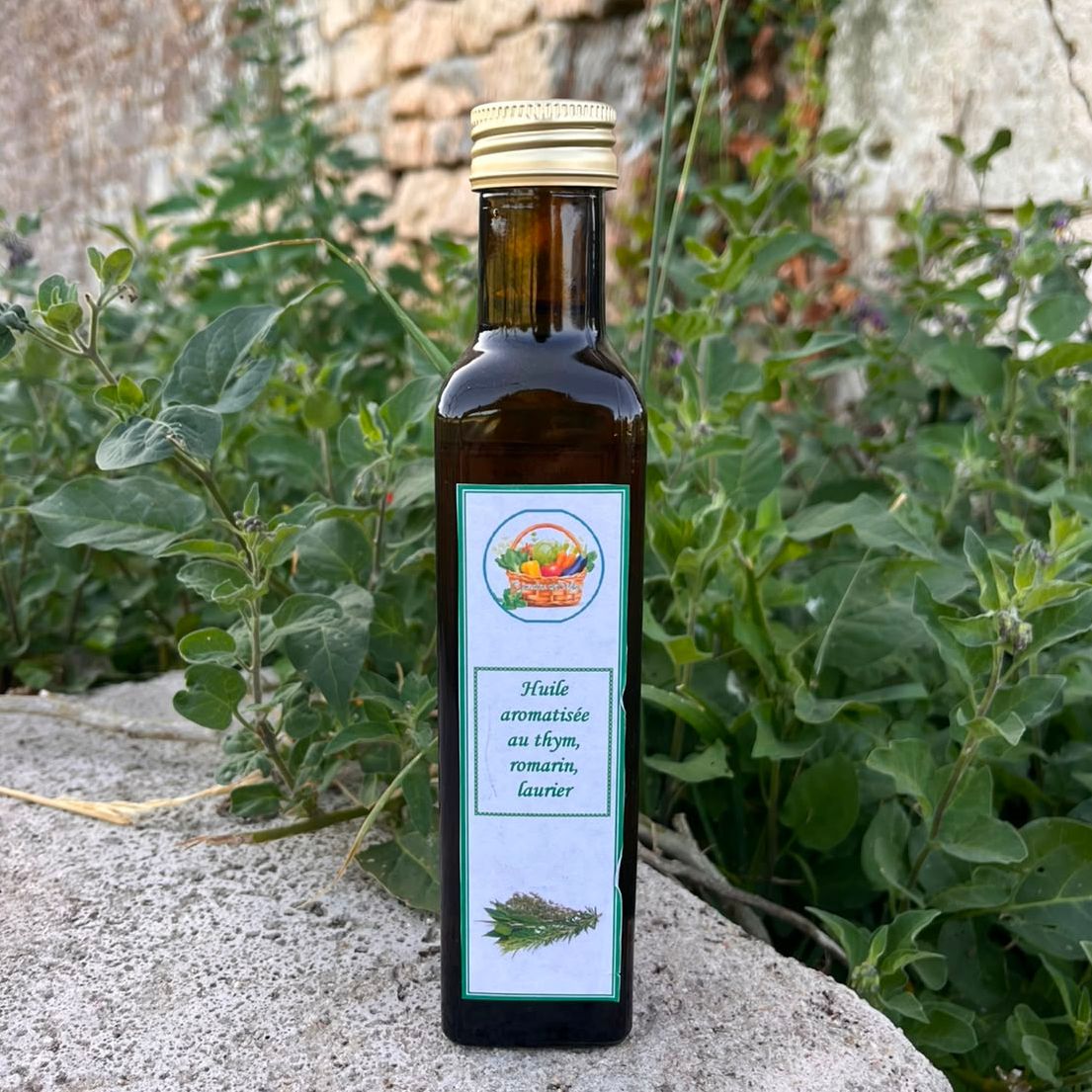 Huile aromatisée au thym, au romarin et au laurier - 250ml