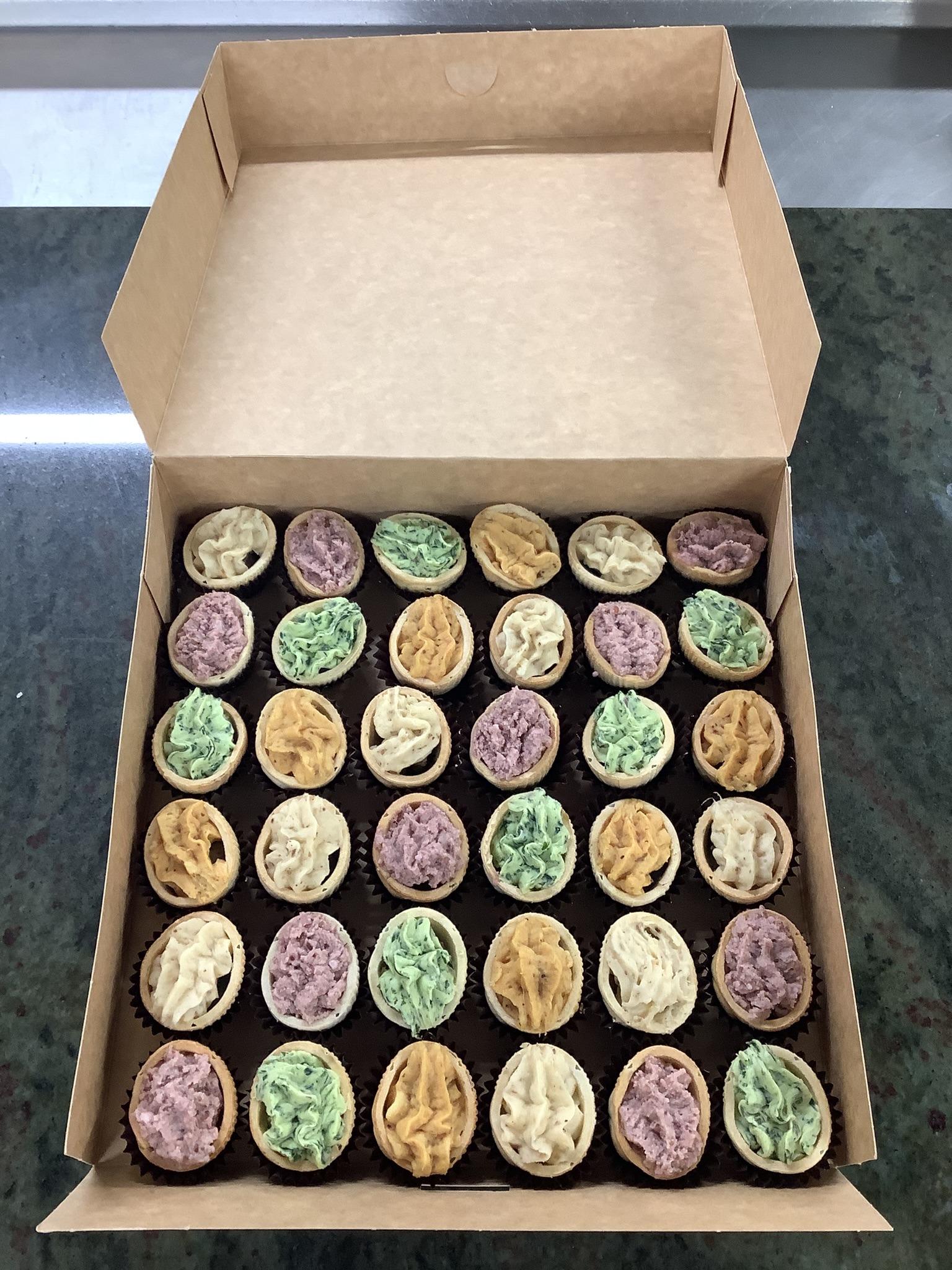 Plateau Apéritif 36 pièces - PA36 (Délais Préparation 15 jours)