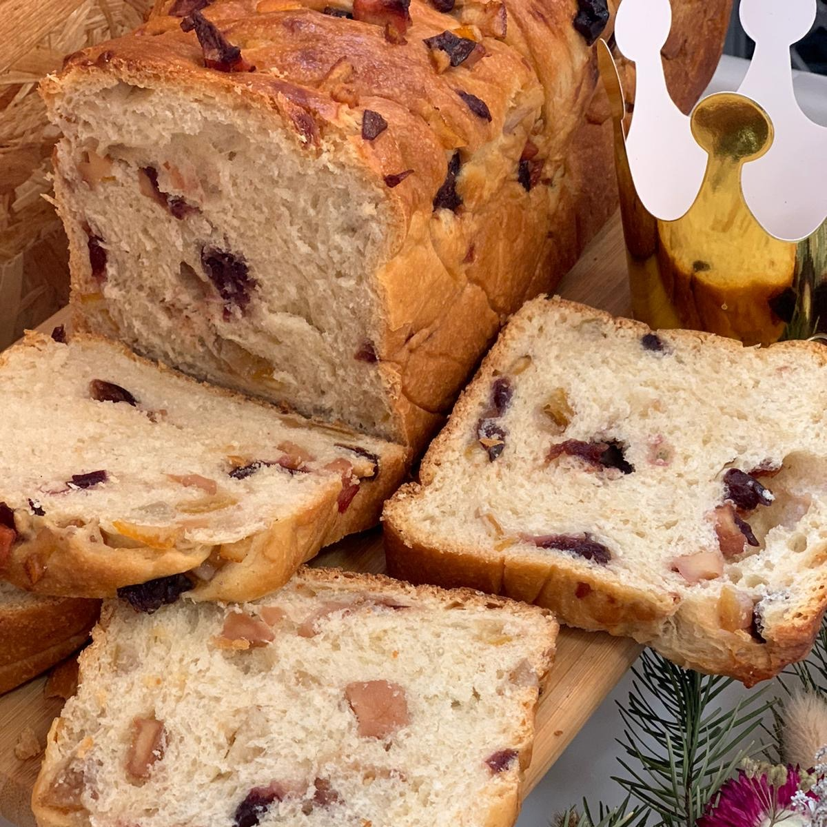 Brioche aux fruits confits maison