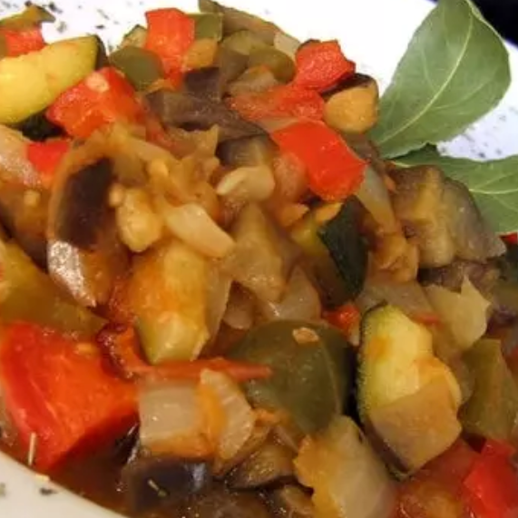 Cageot ratatouille ; tomates, courgettes ( 5kg)