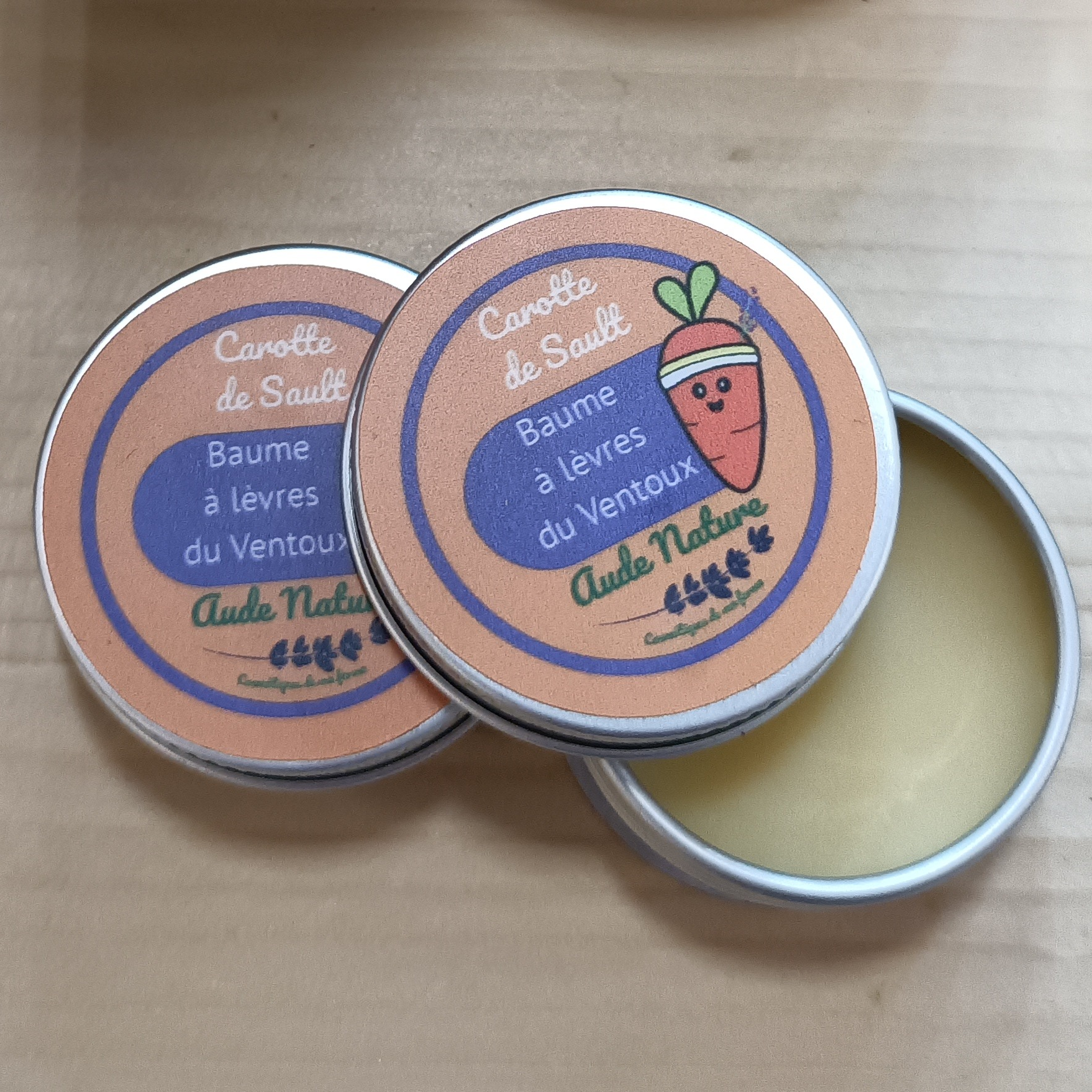 Baume à lèvre carotte en boite