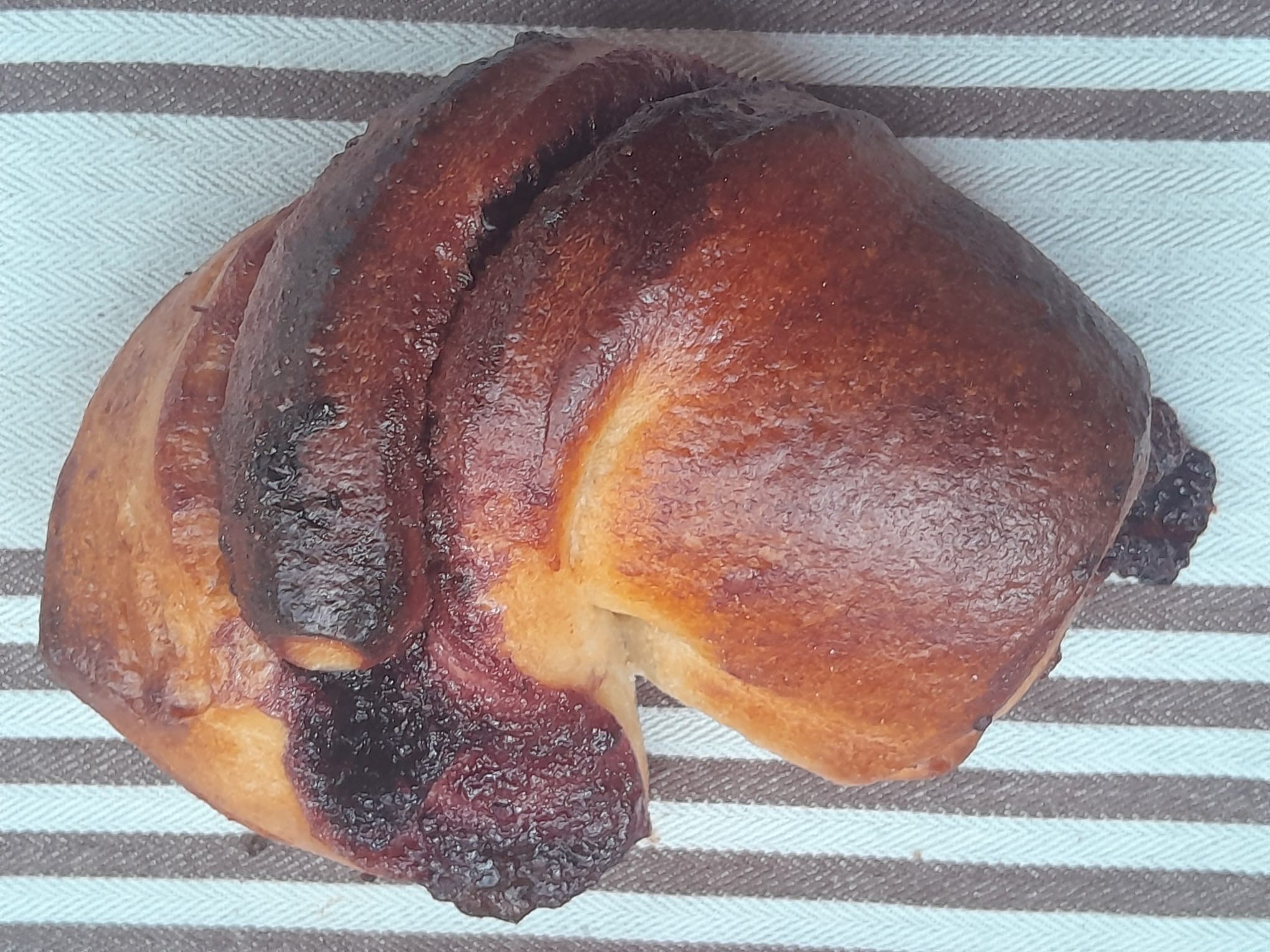 Briochette à la purée de mûres sauvages maison - 100g