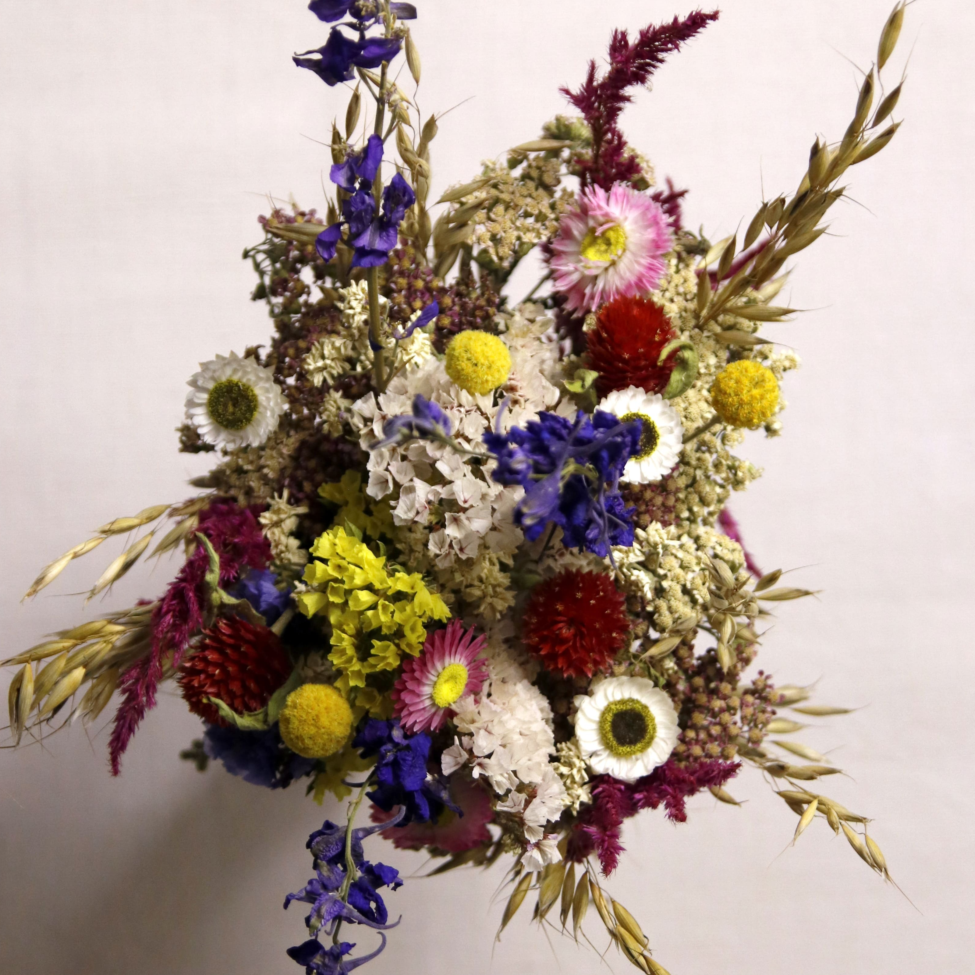 Bouquet sec aux multiples couleurs