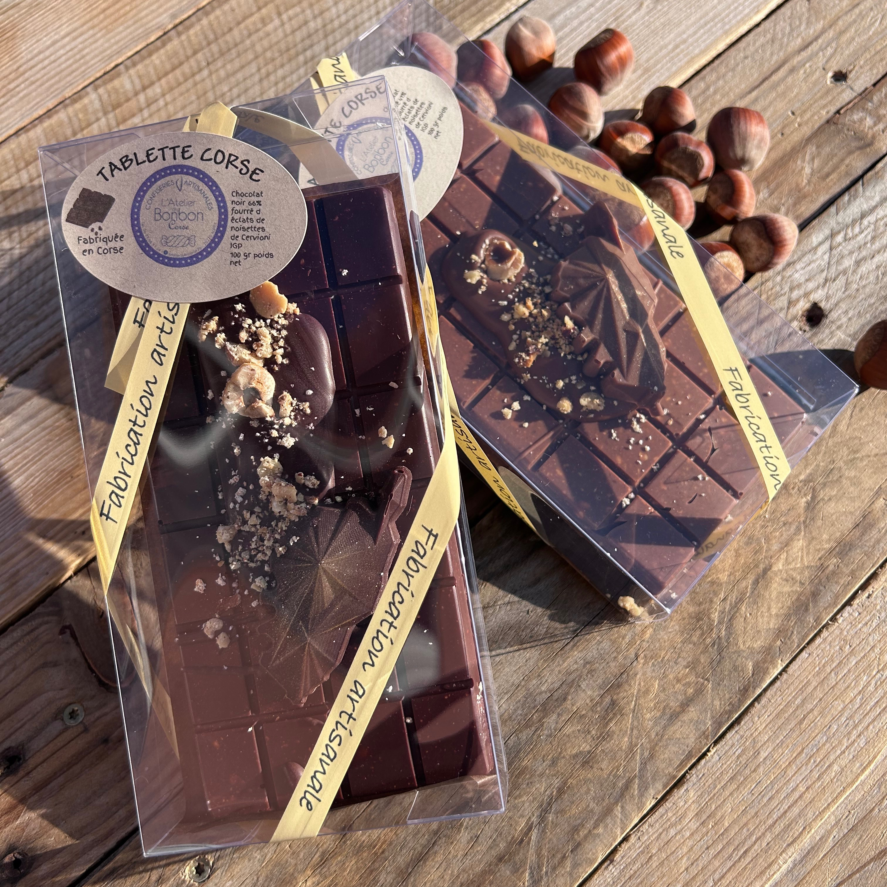 Tablette Corse aux éclats de noisettes - Noir - 100g