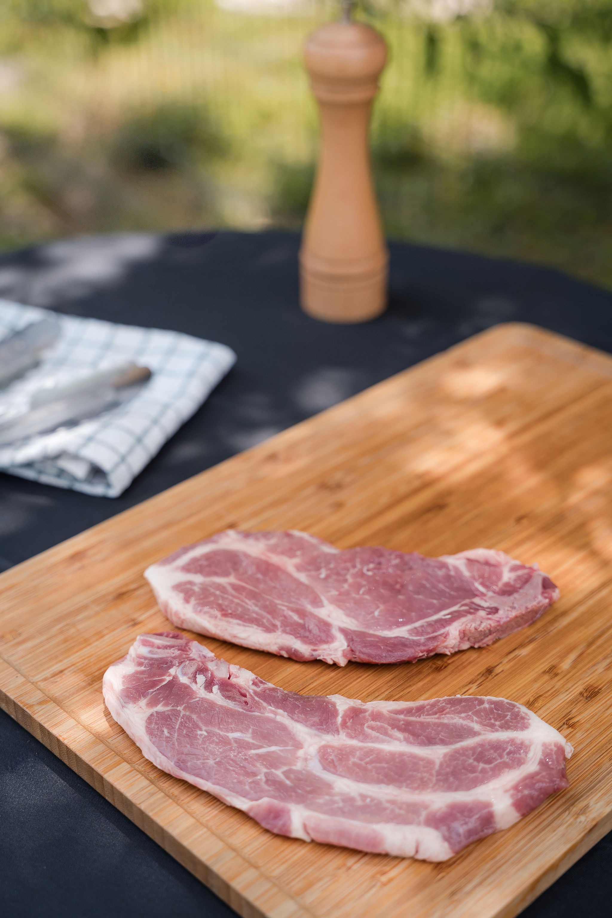 COTE ECHINE DE PORC NOIR - 250g