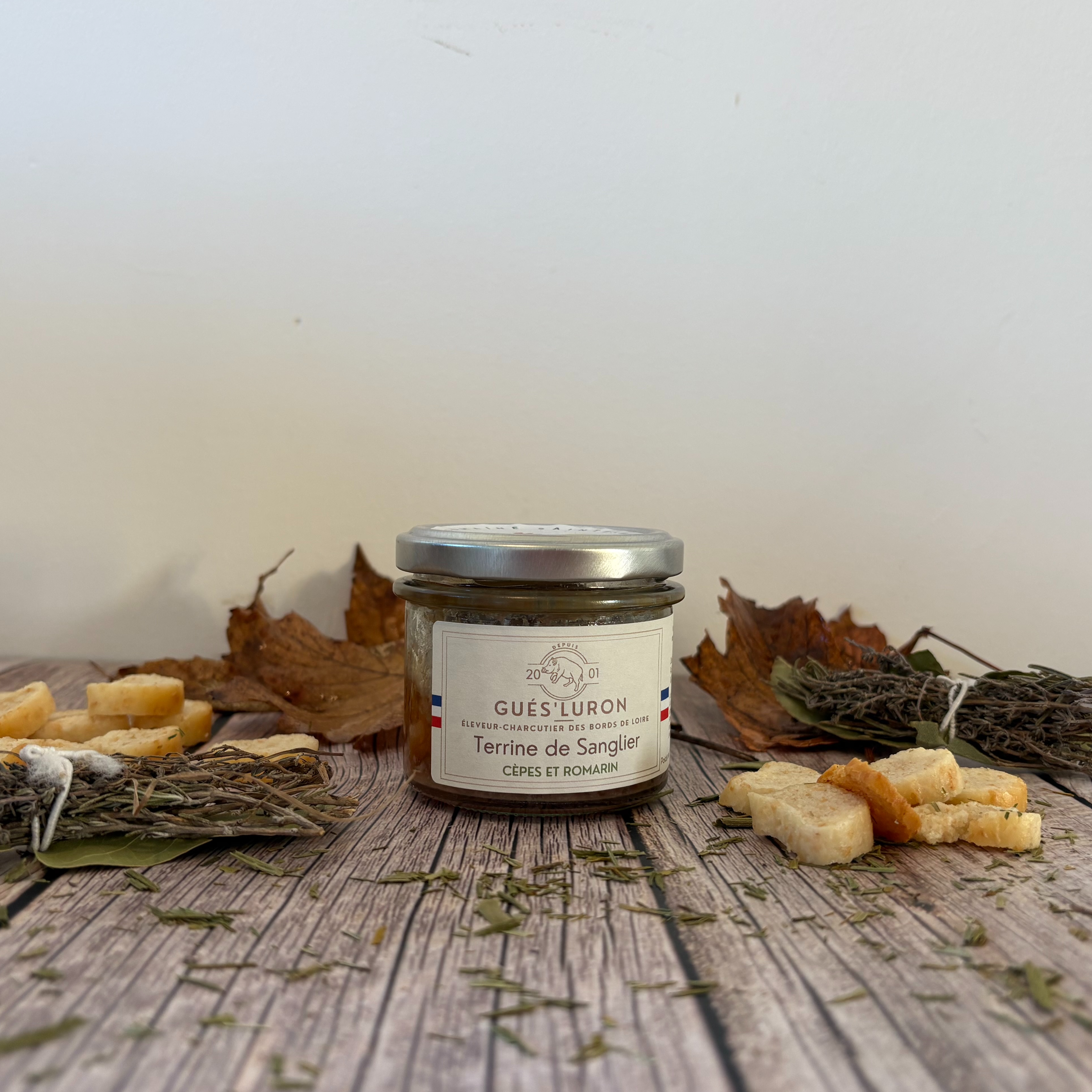 Terrine de sanglier aux cèpes-romarin