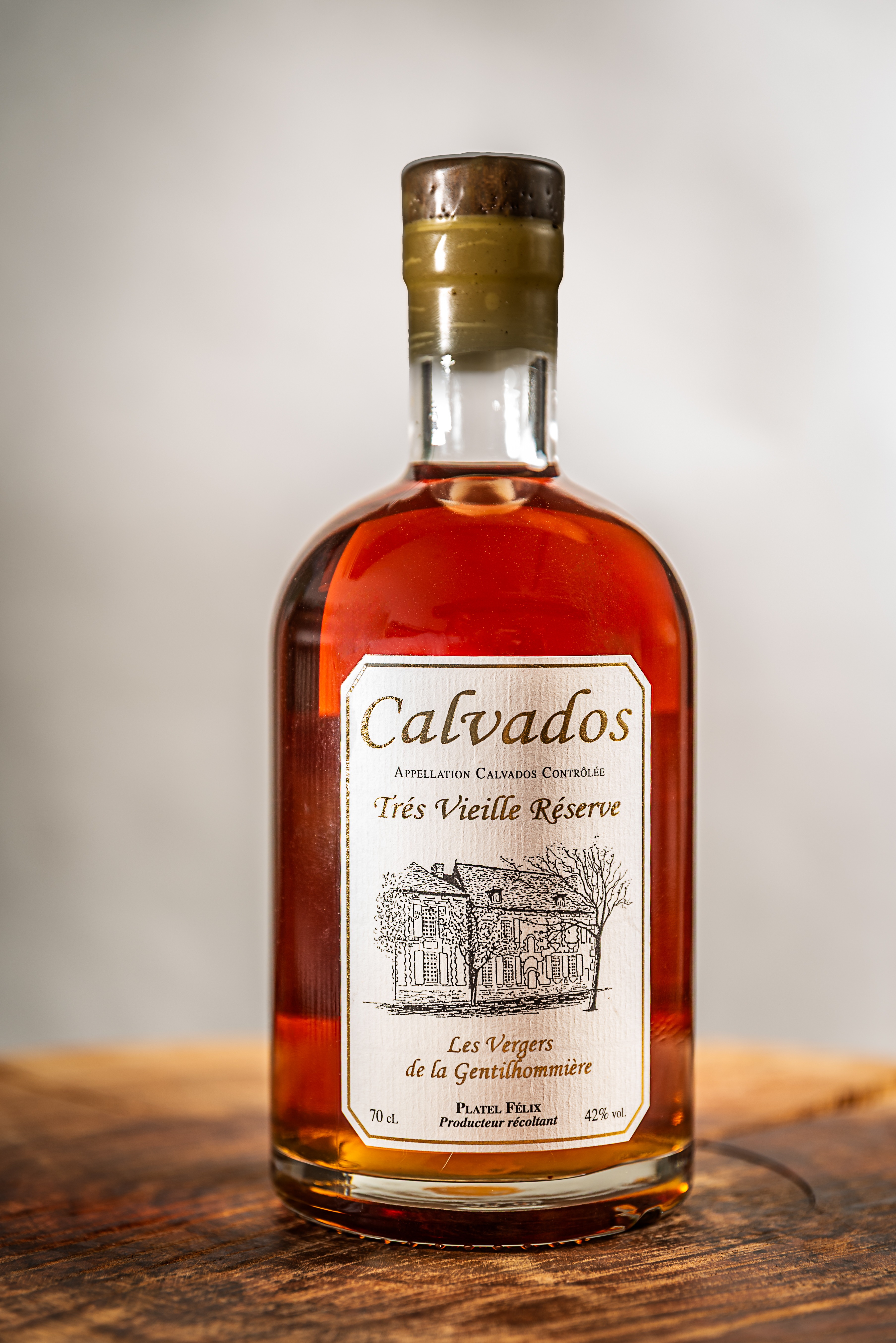 Calvados AOC - Très Vieille Réserve - 70 cL - 0,7l