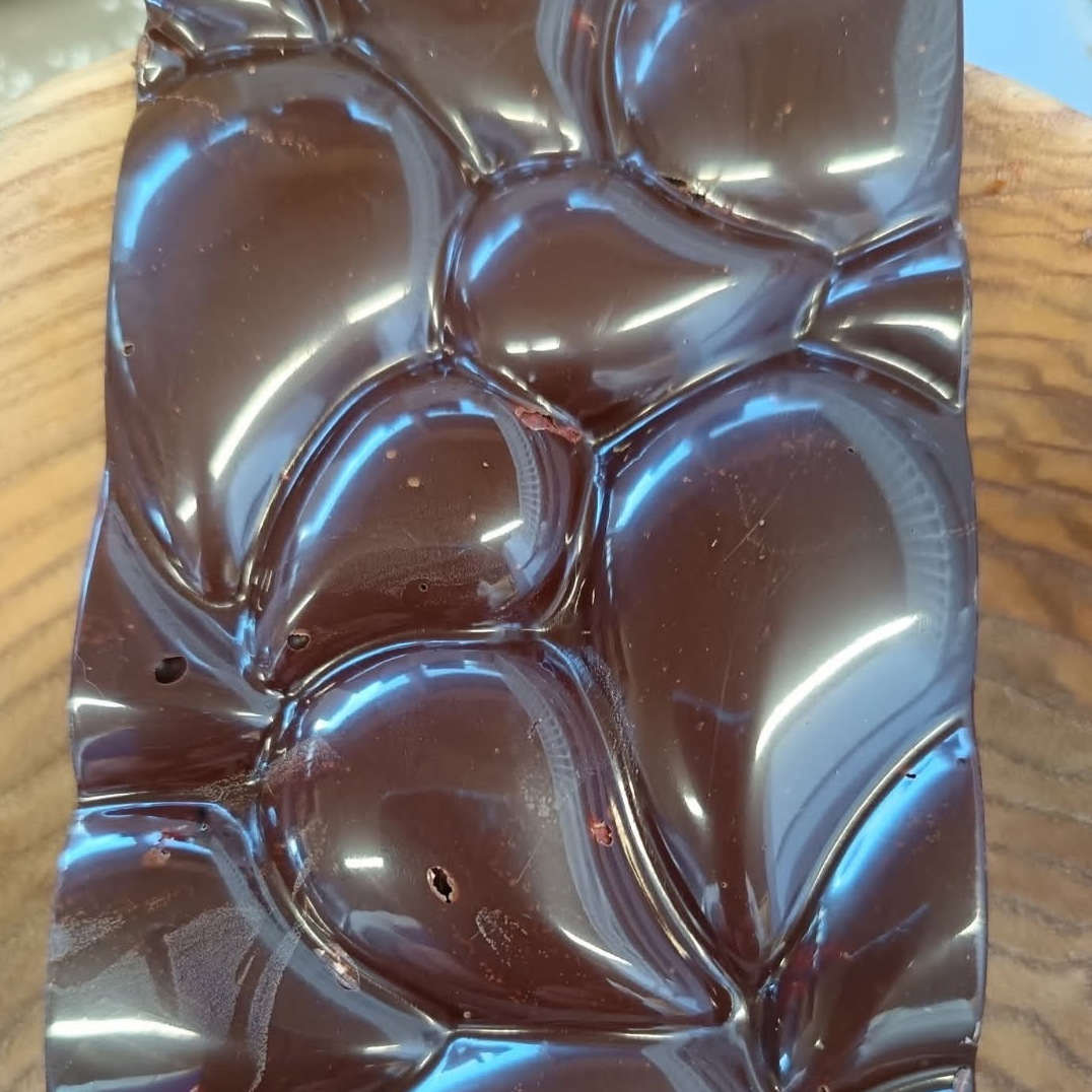 Tablette de chocolat noir pâte d’amande 100g