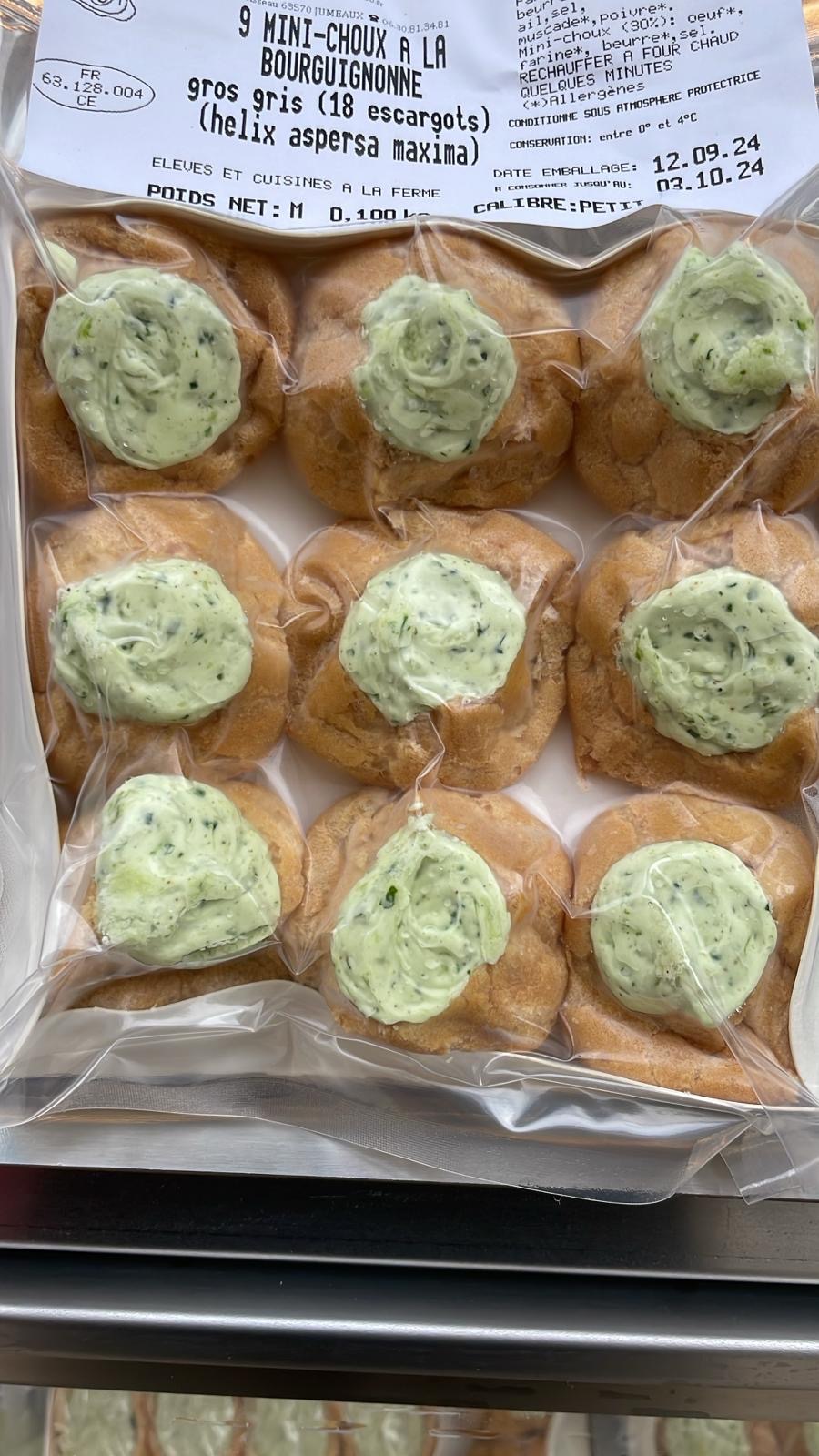 Escargots en Mini-Choux à la bourguignonne (par 9)