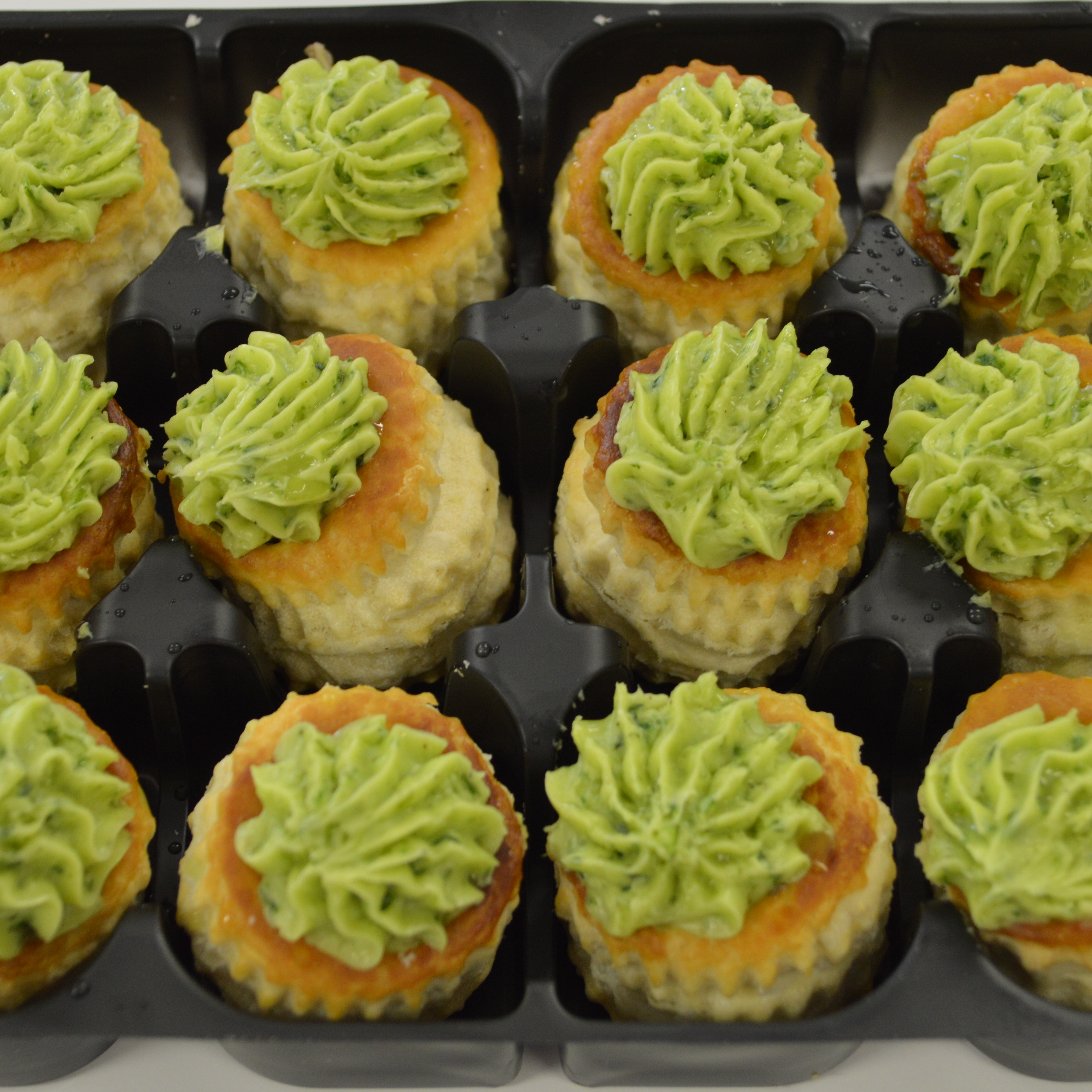 Escargots en feuilletés à la bourguignone Surgelés  2 dz