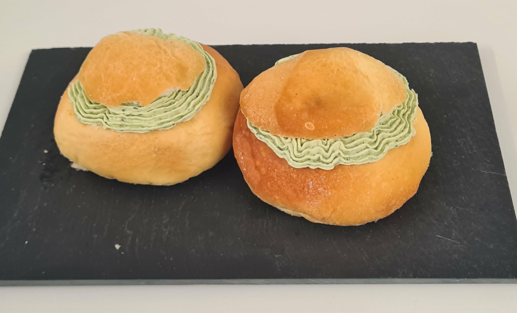 lot de 2 brioches aux escargots, recette à la bourguignonne
