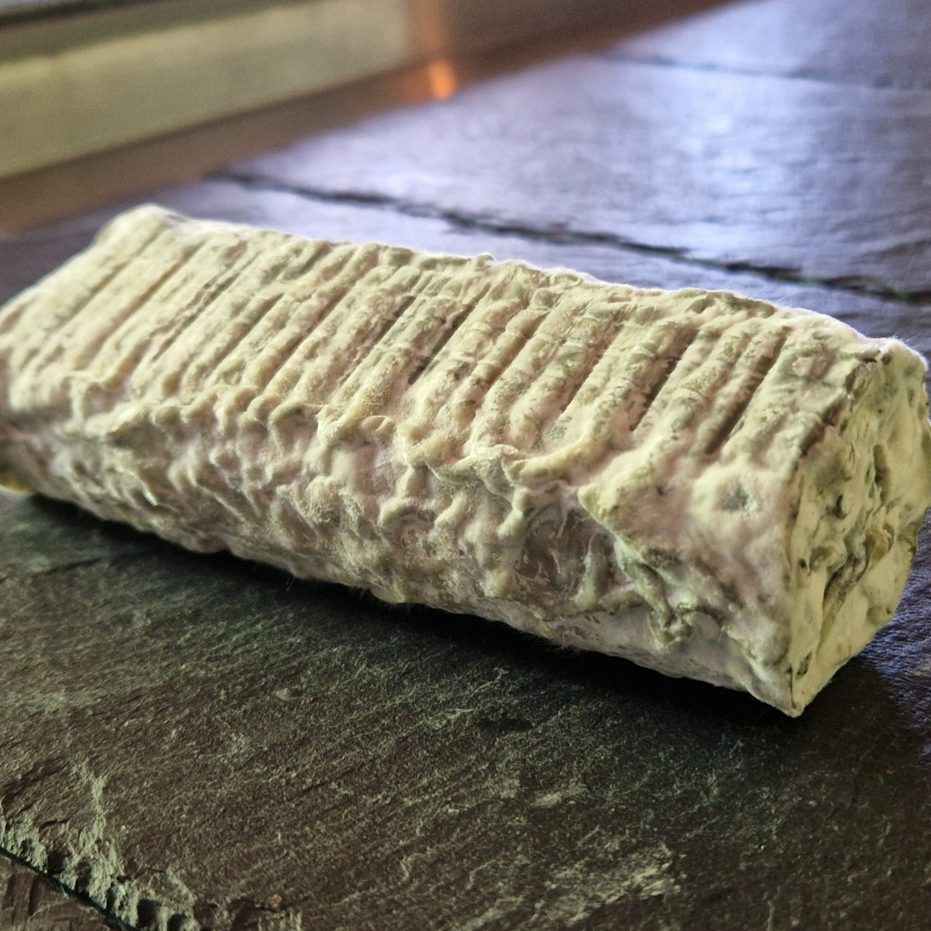 Bûches de chèvre demi sec