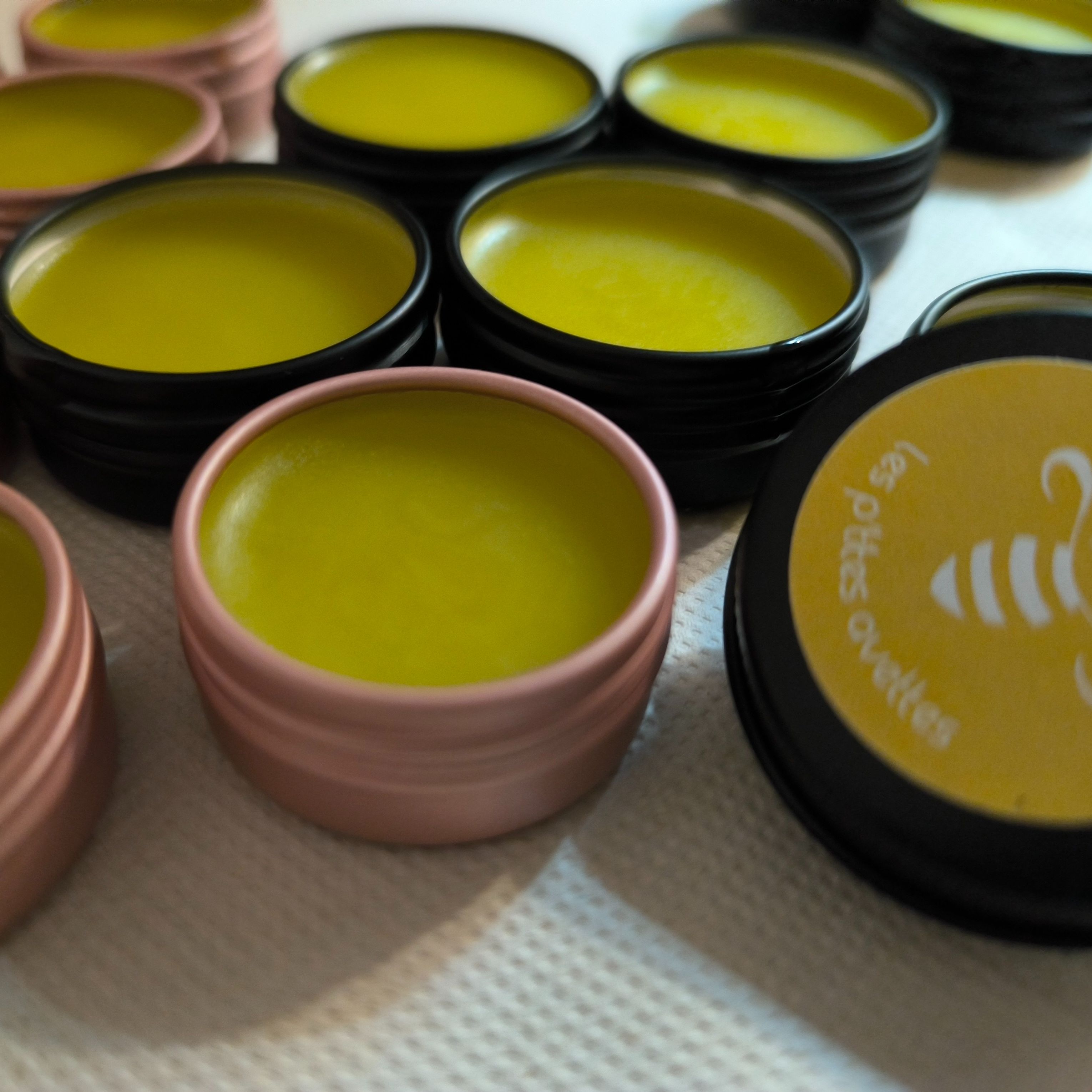 Baume à lèvres à la cire d'abeilles - 12g