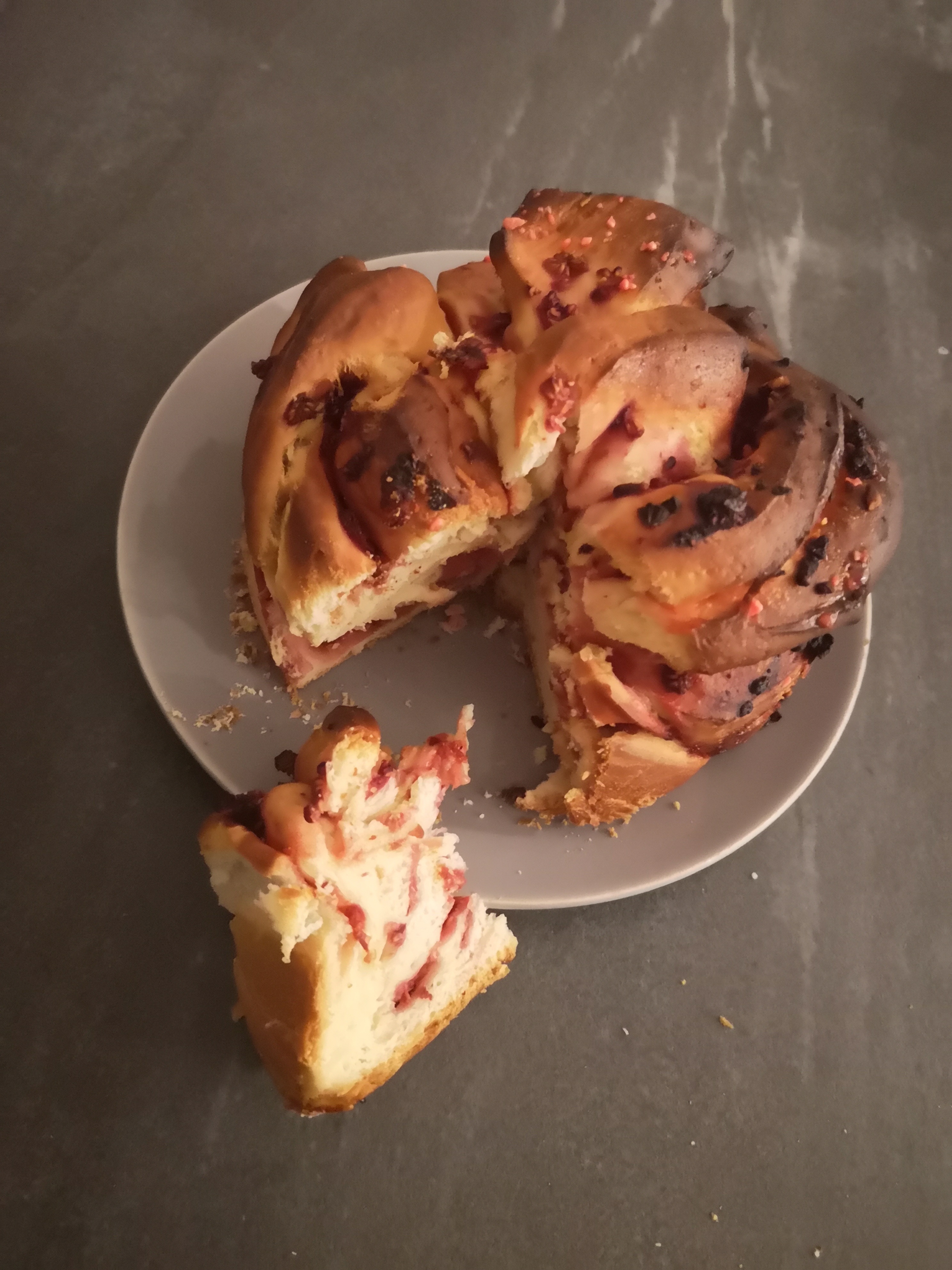 Brioche pralines et framboises