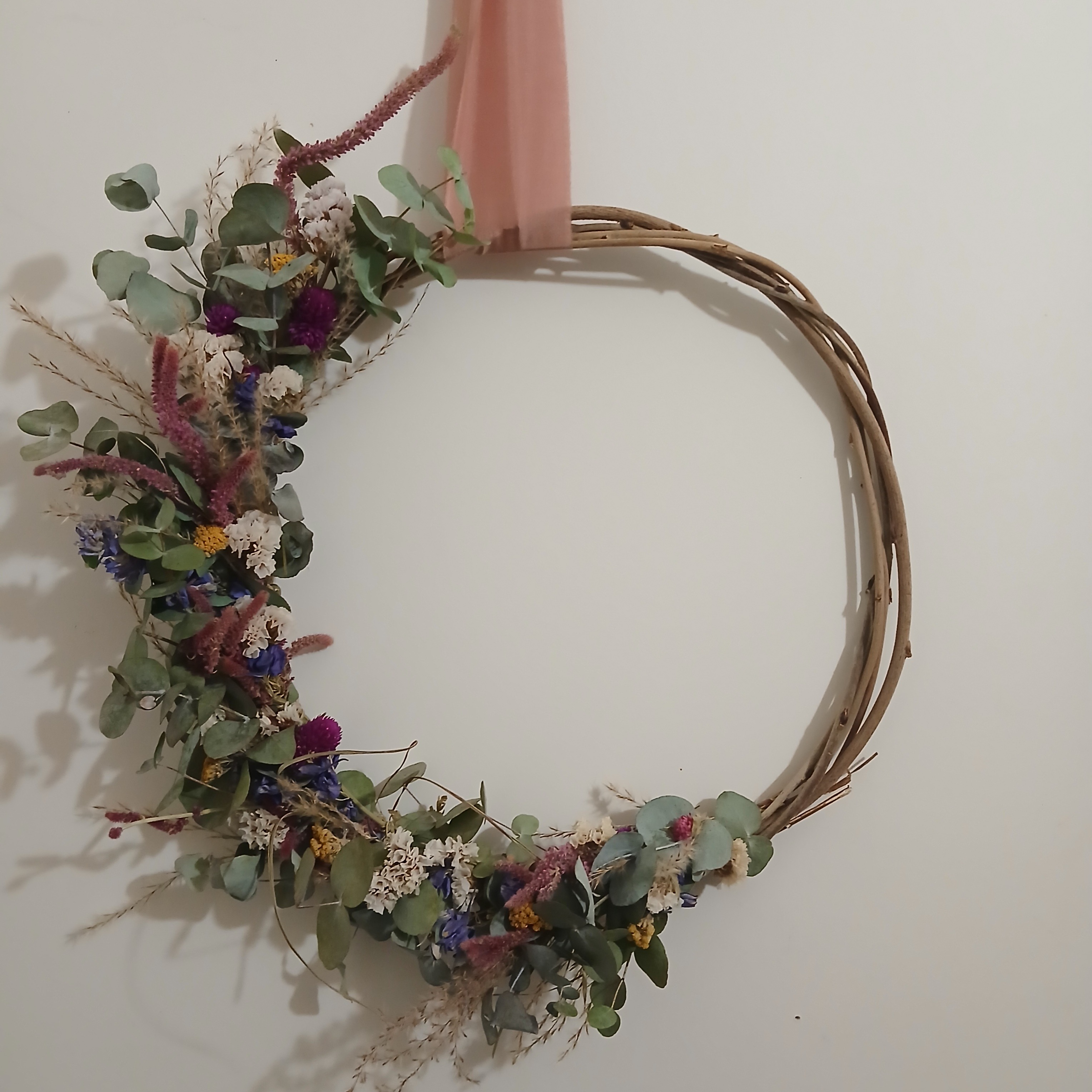 Couronne bleu, rose, jaune (Diam 30/35cm)