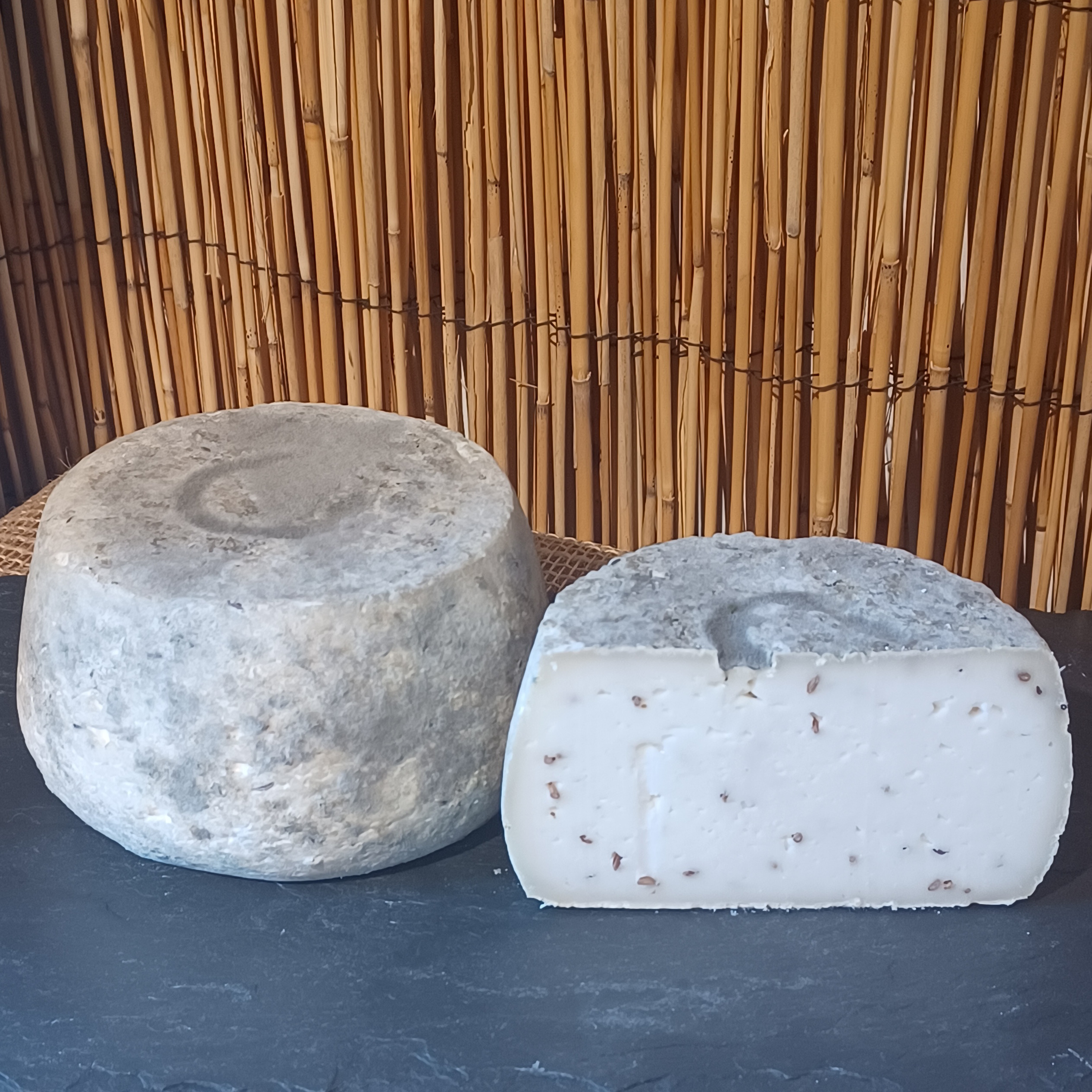 Tommette Chèvre Carvi - 135g