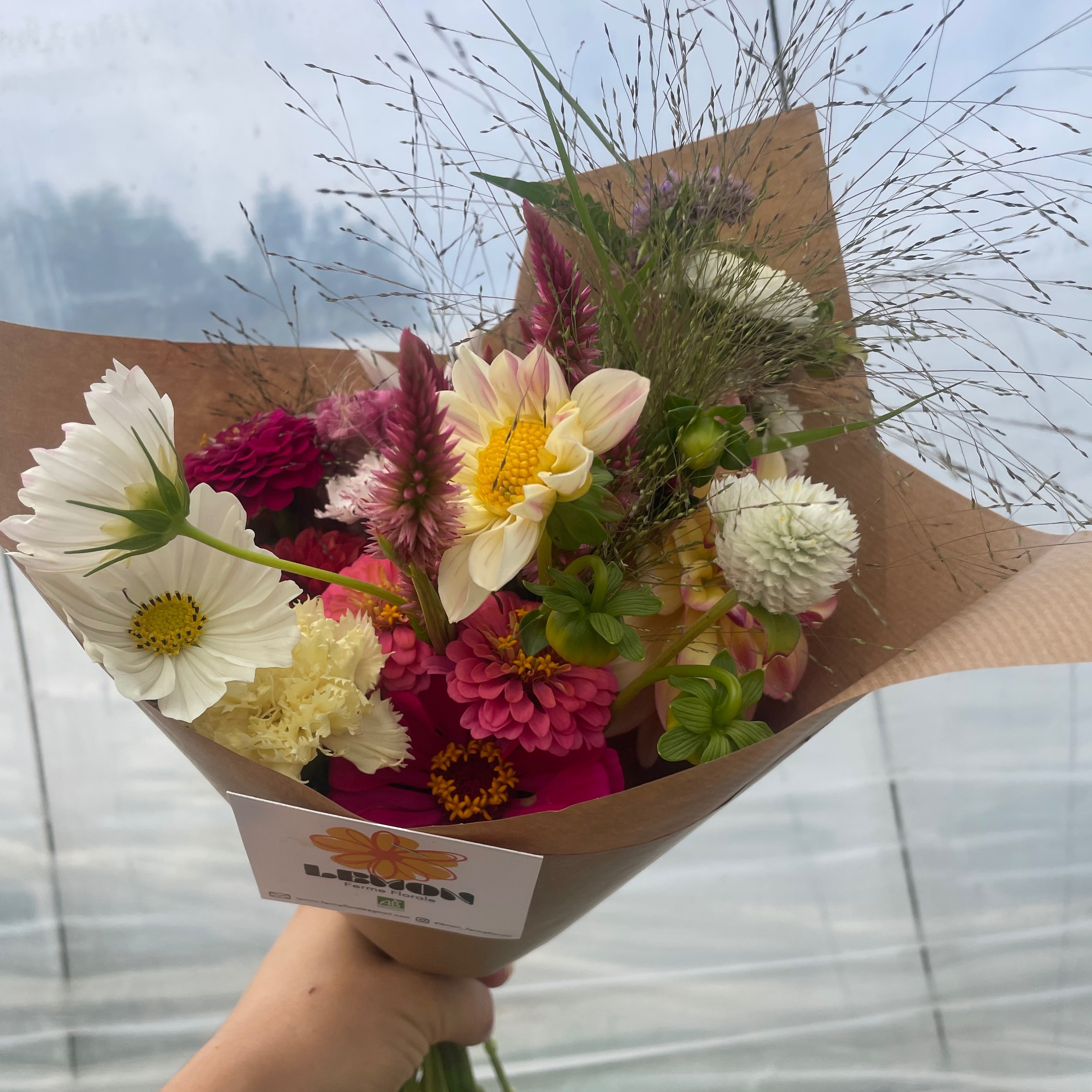 Bouquet M