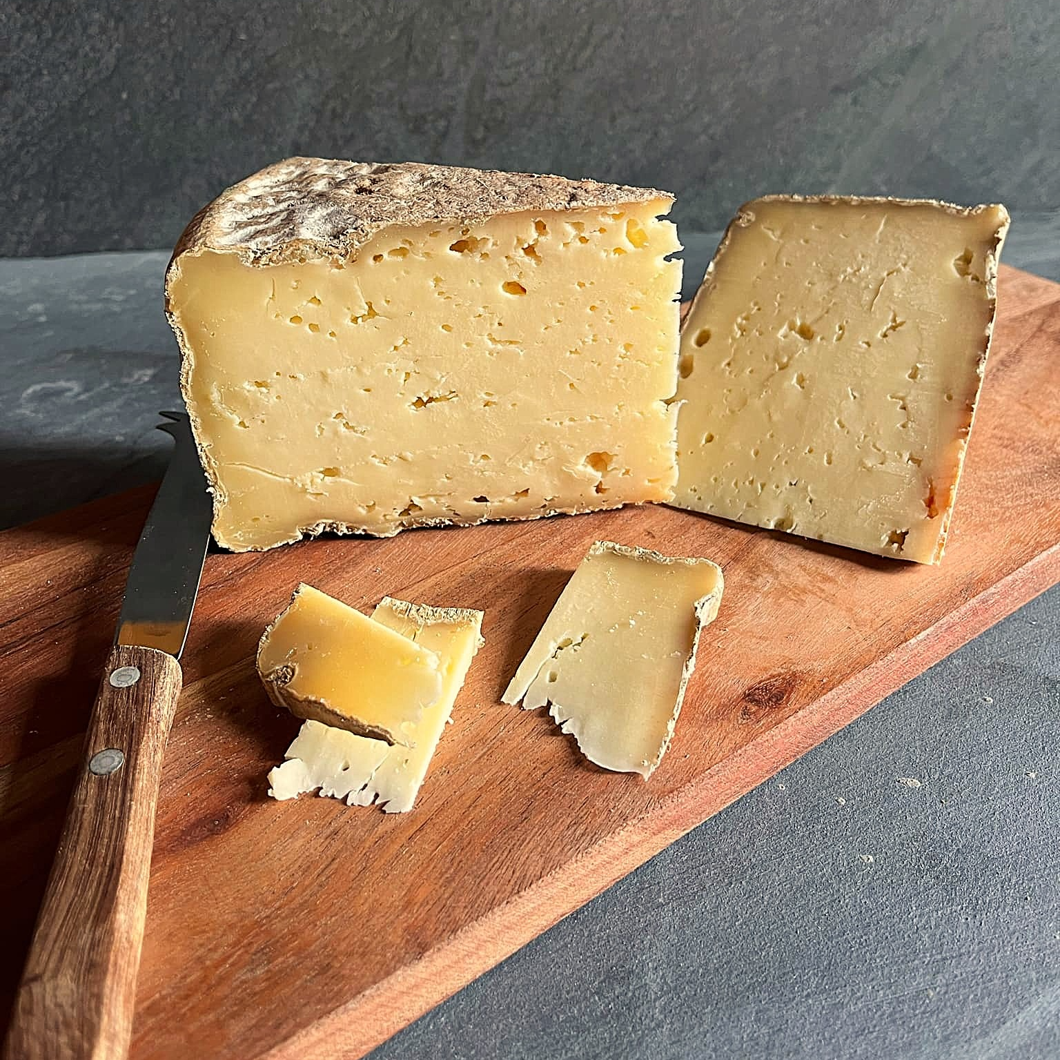 Tomme des Pyrénées IGP affinage 3 mois - 500g