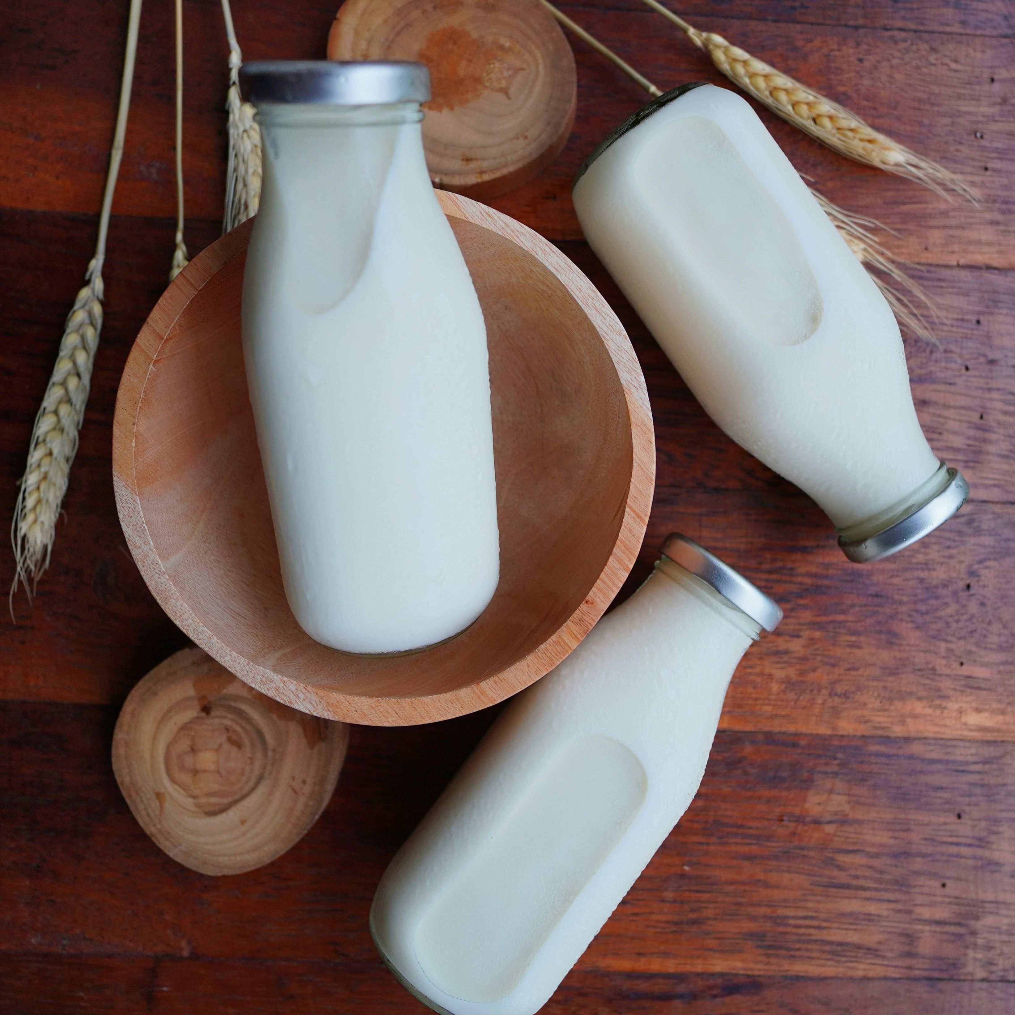 Lait Cru, Entier et Biologique (dont 1€ la consigne)