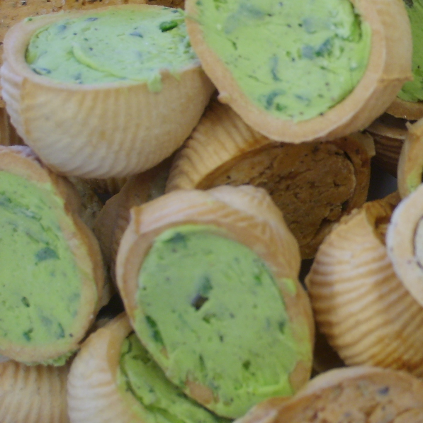 24 escargots en croquilles à la Bourguignonne