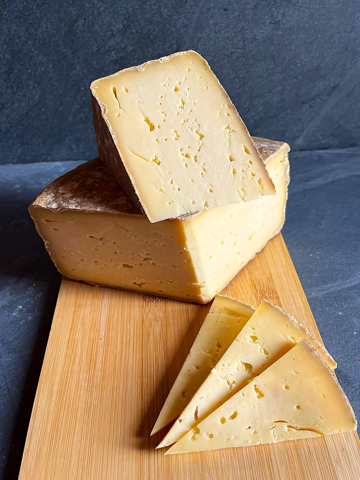 Demi Tomme des Pyrénées IGP affinage 6 mois - 1,8kg