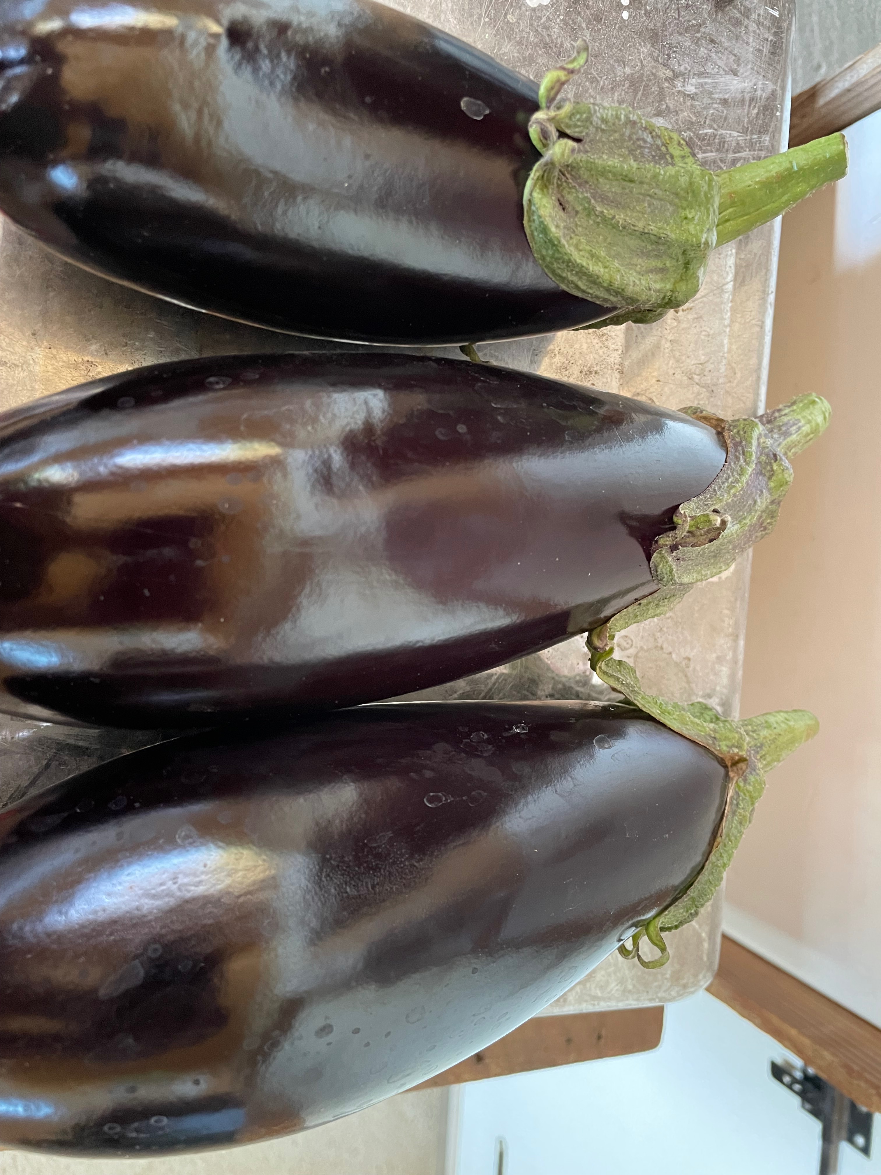 Aubergines - 600g