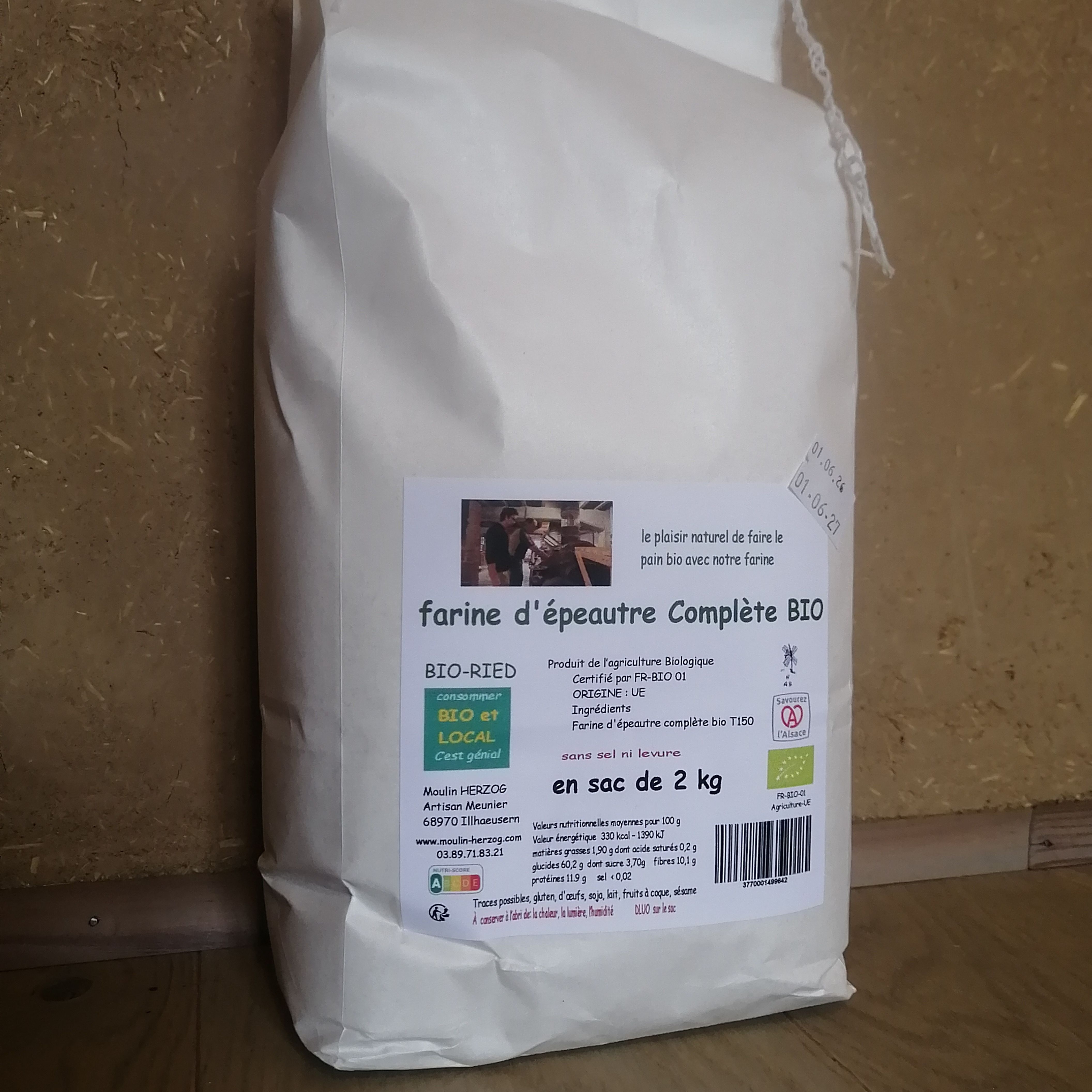 Farine d'épeautre complète T150 Bio - 2 kg - Moulin Herzog