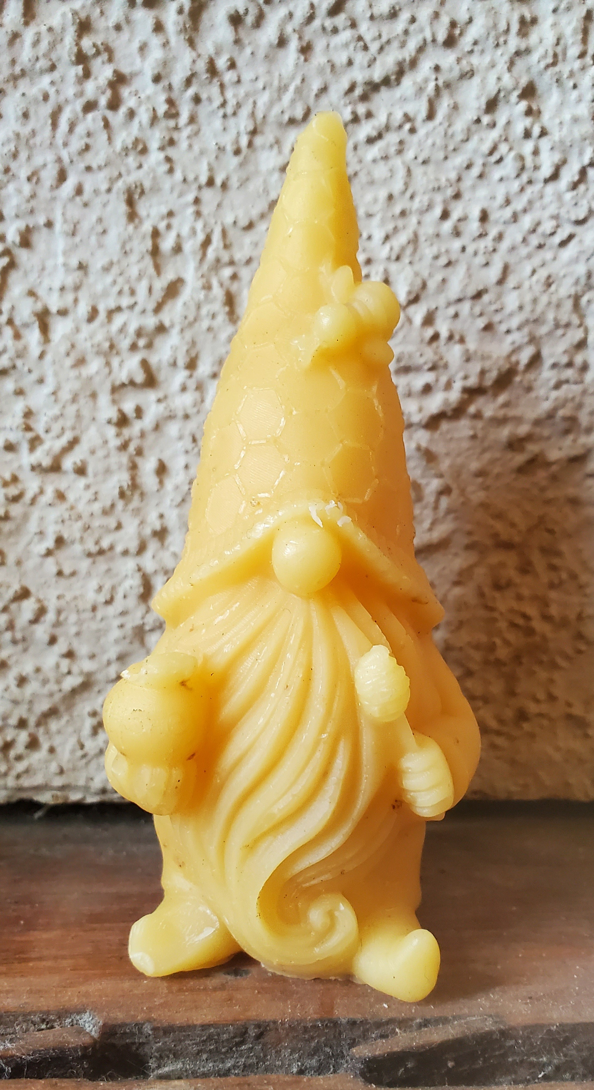 Bougie gnome abeille