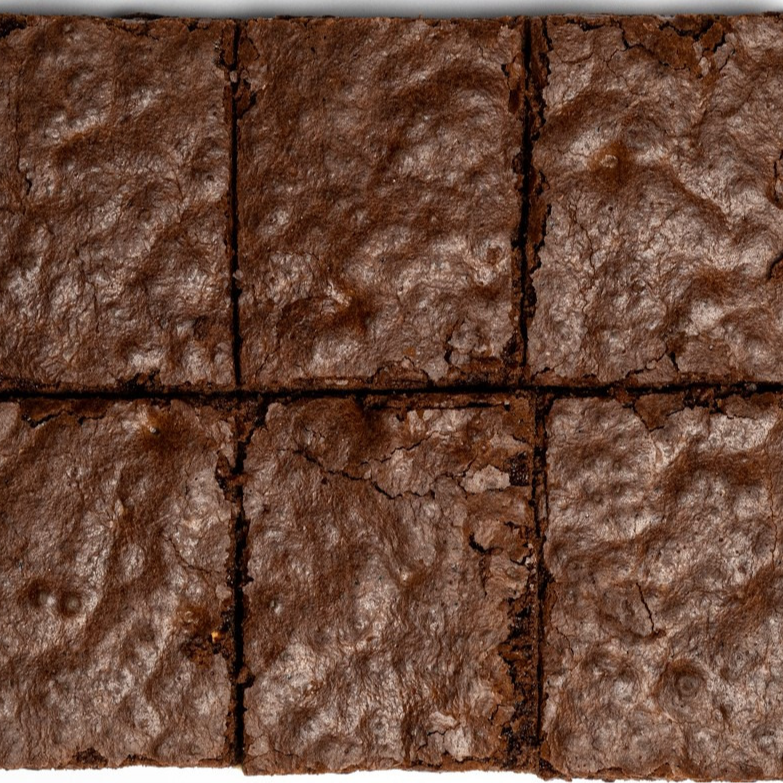 Brownie sans blé BIO* (noisette, noix et cacahuète) - 1 part