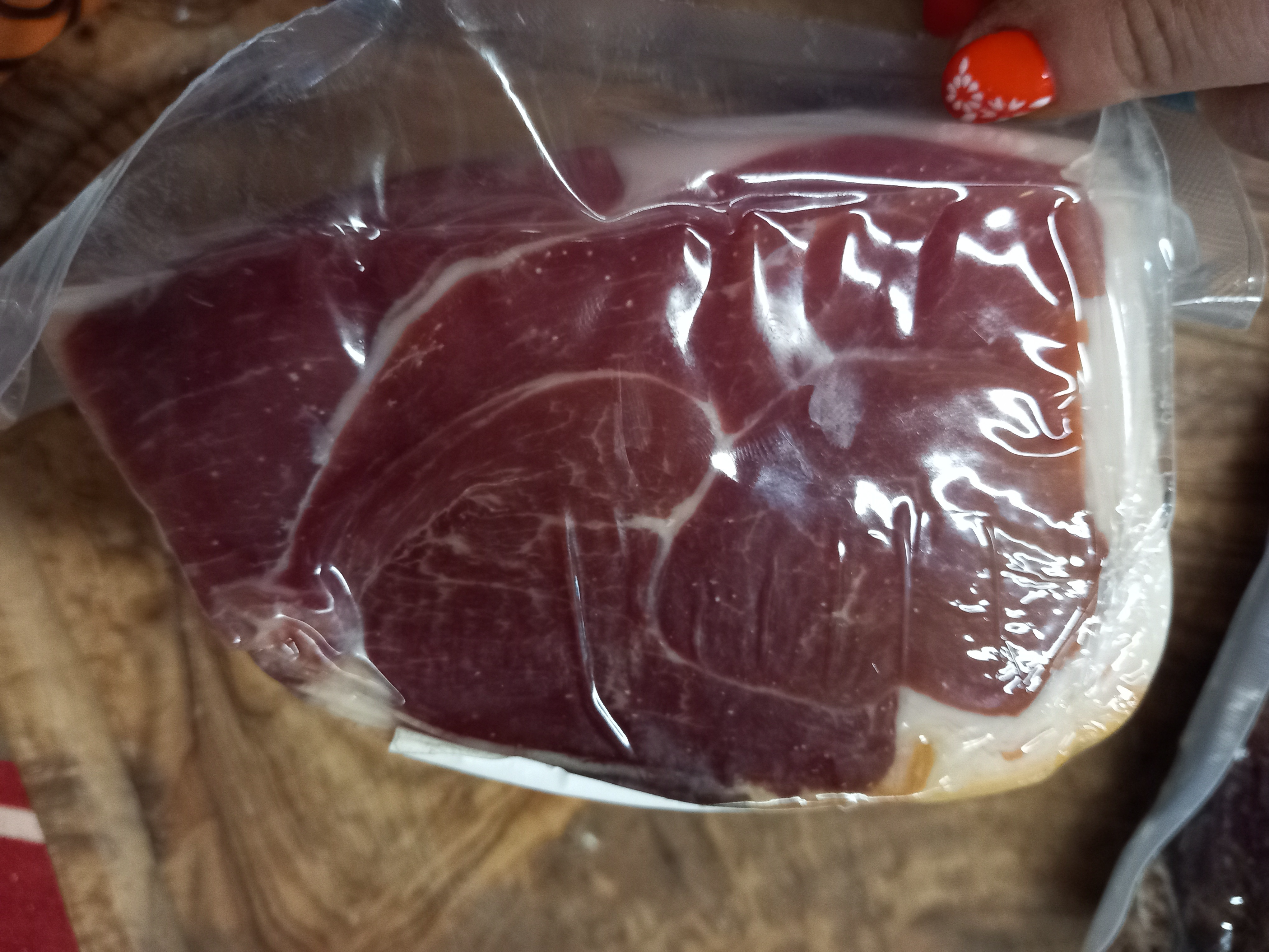Jambon cru à la coupe
