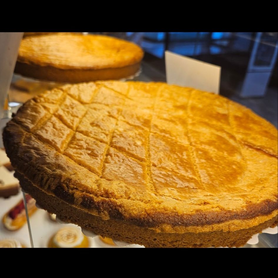 GRAND GATEAU BASQUE (Cerise)