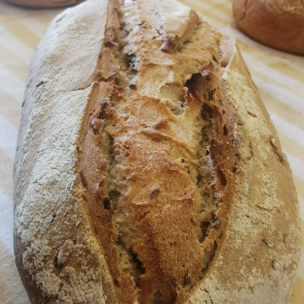 Pain aux graines 500g (panier du mercredi après-midi)