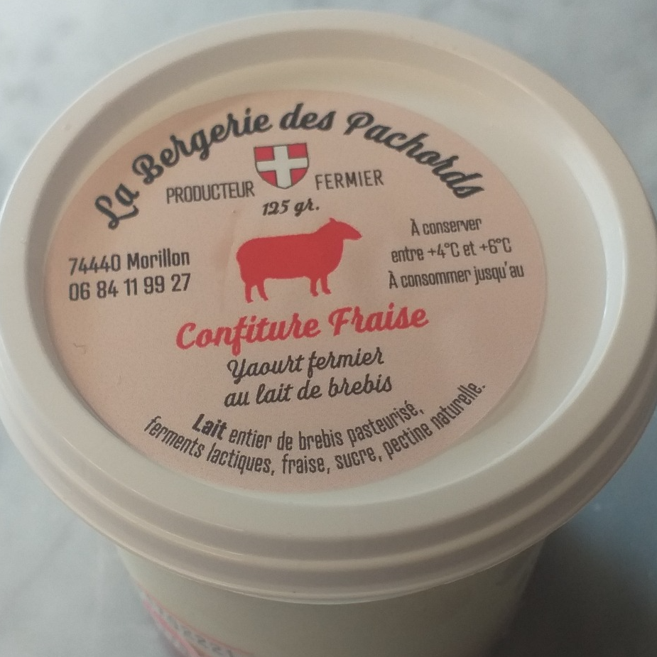 Yaourt au lait de brebis fraise