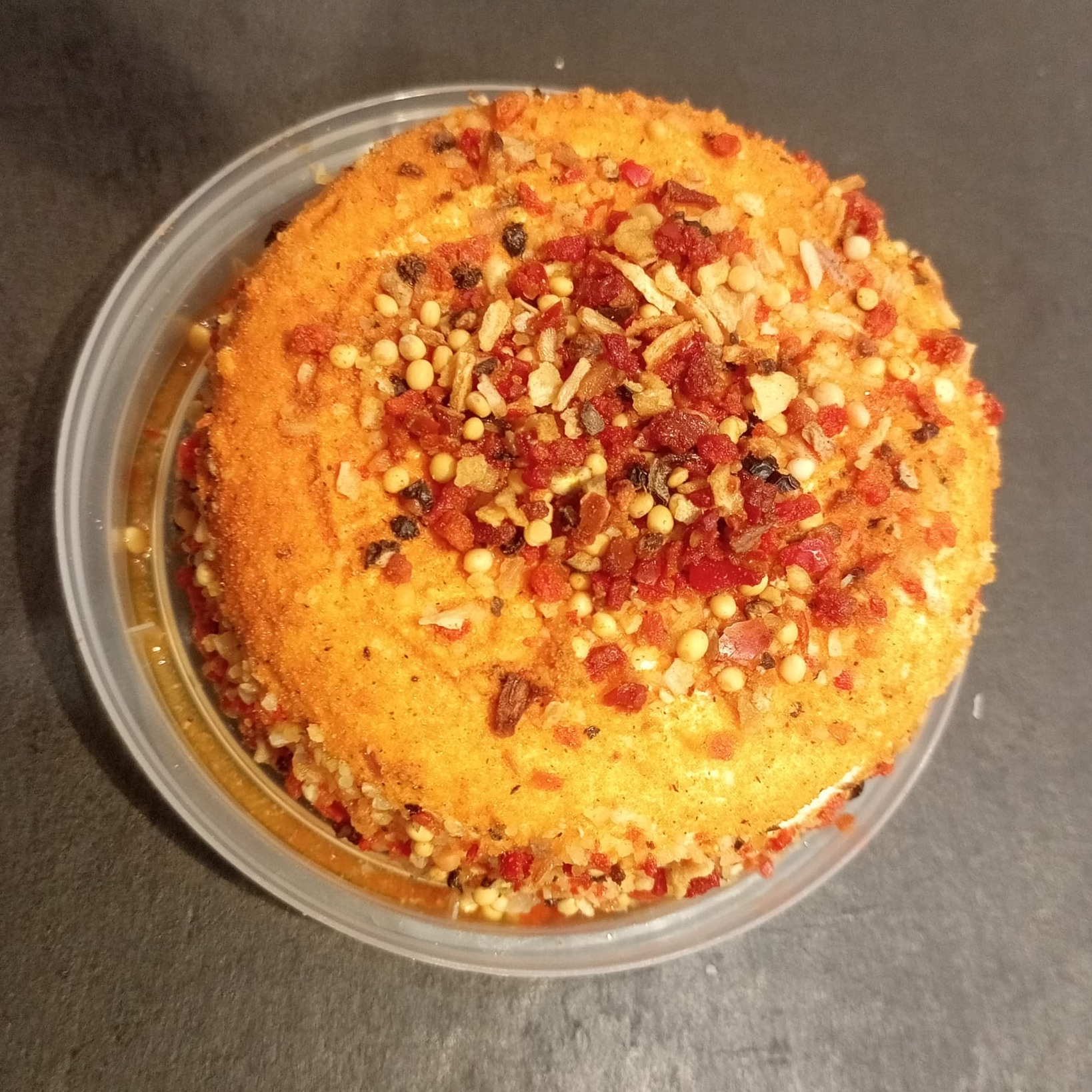 Enrobés chèvre paprika , tomate séché , graine de moutarde