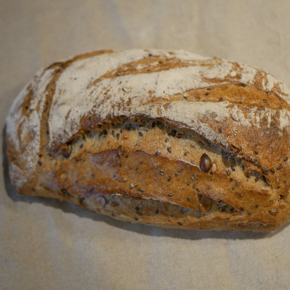 Pain aux graines - Lin, tournesol, courge - 600g