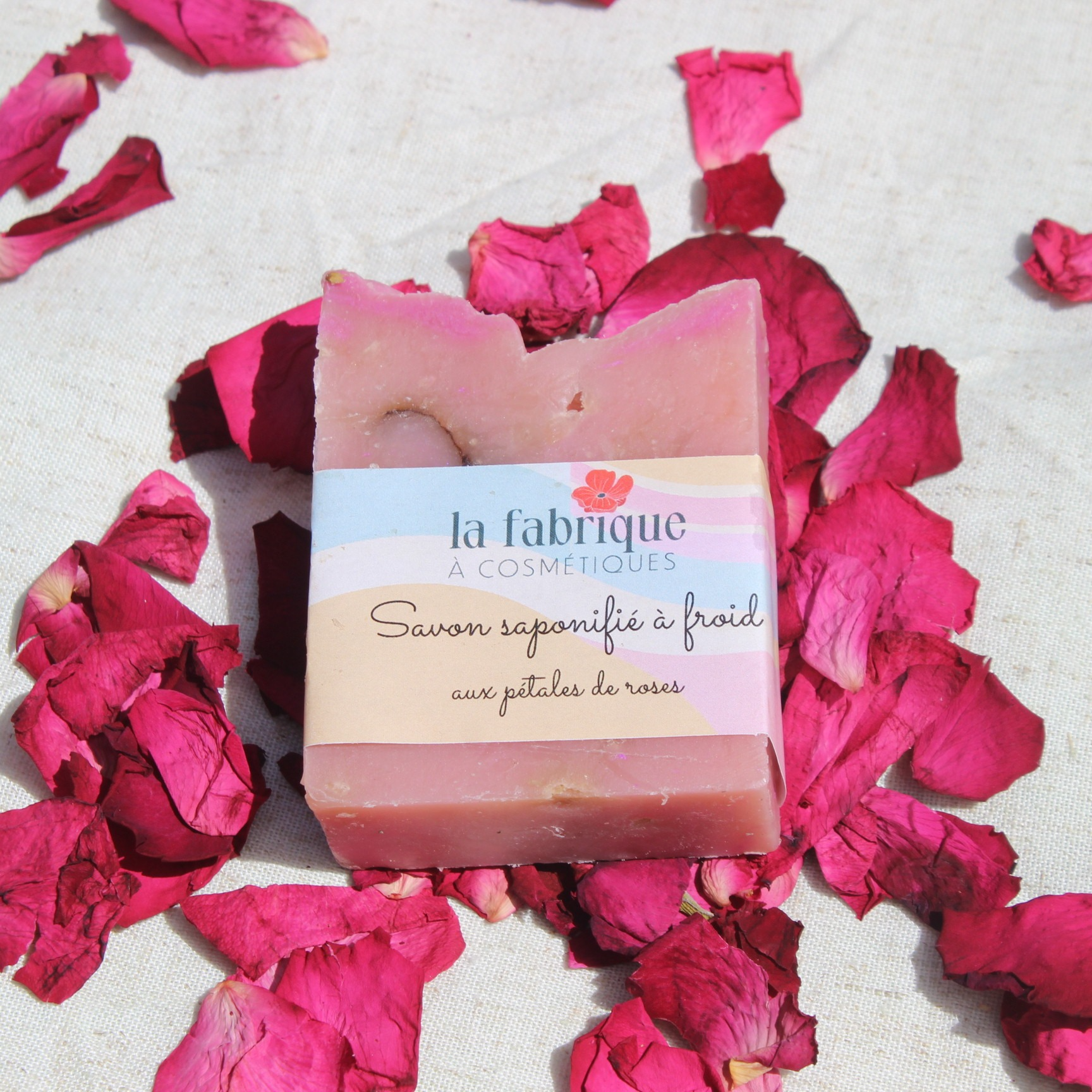 Savon solide aux pétales de rose de Damas BIO - 100g