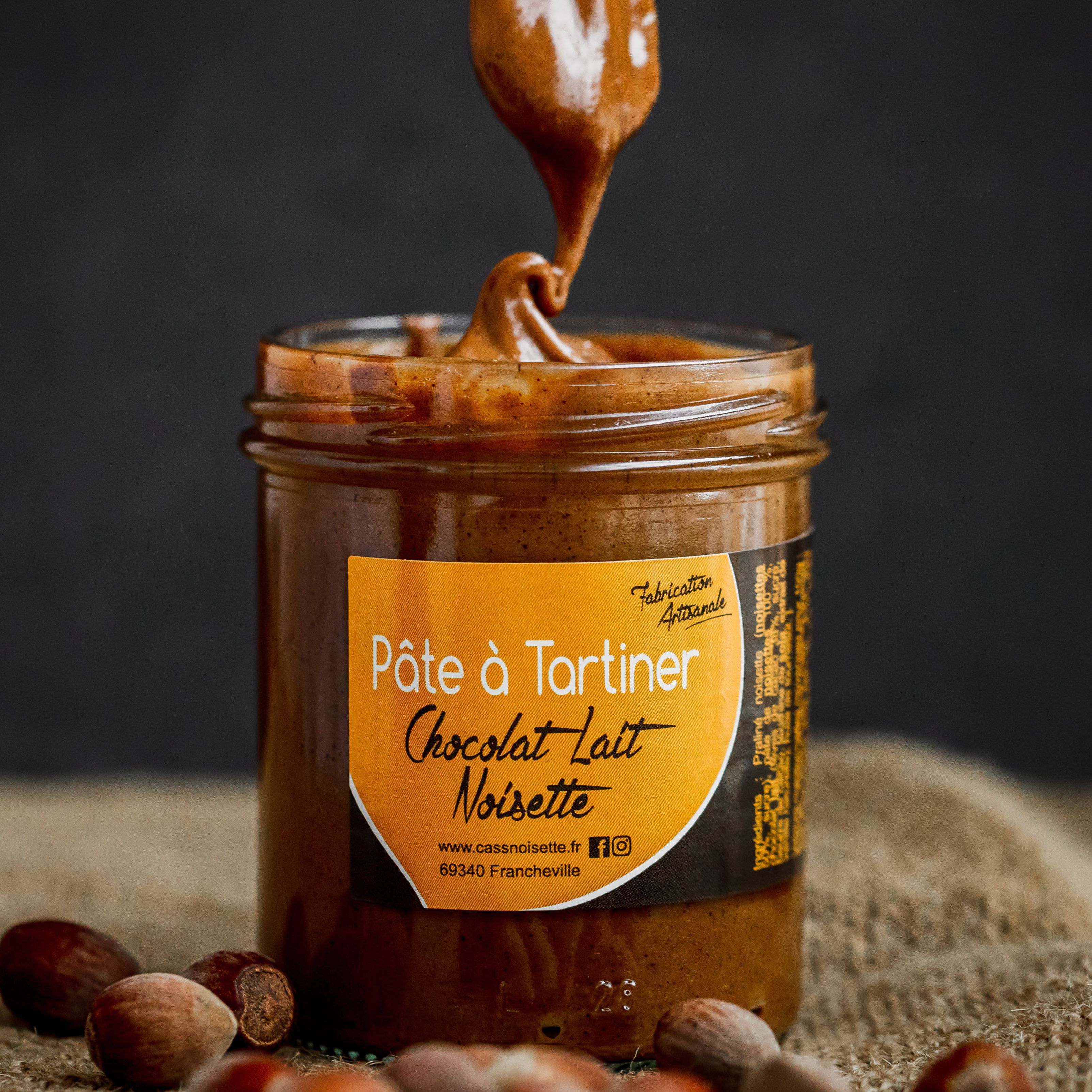 Pâte à tartiner lait/noisette ou noir/noisette en 250 g
