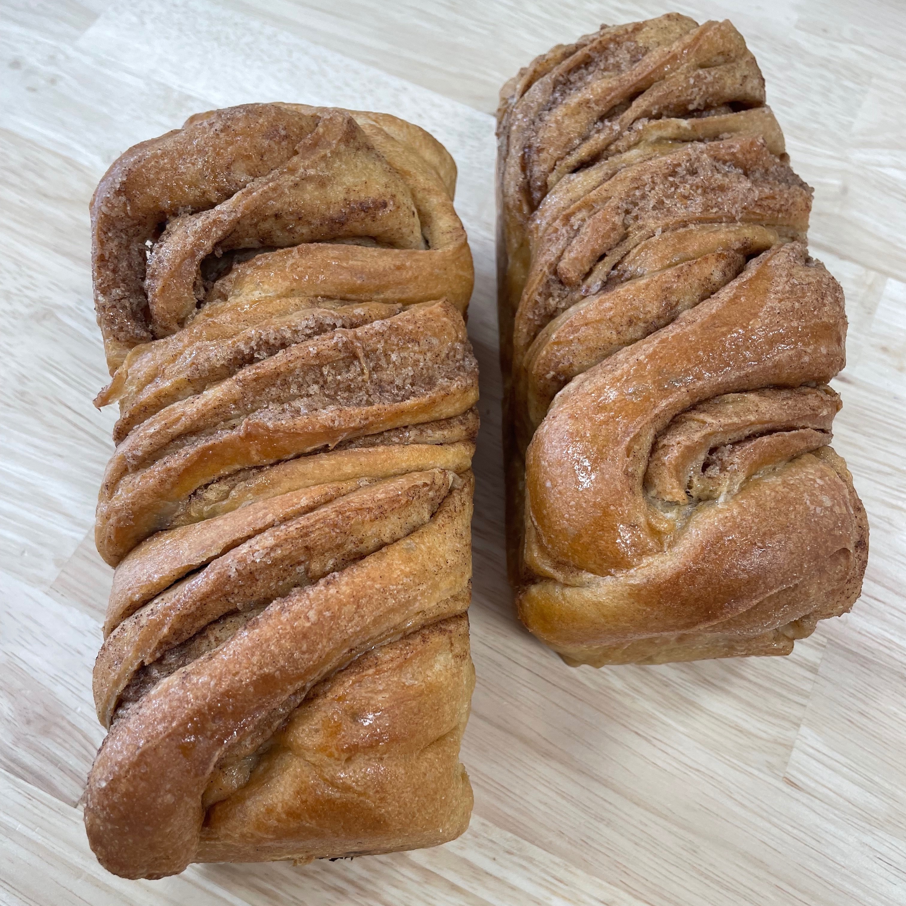 Brioche tressée cannelle