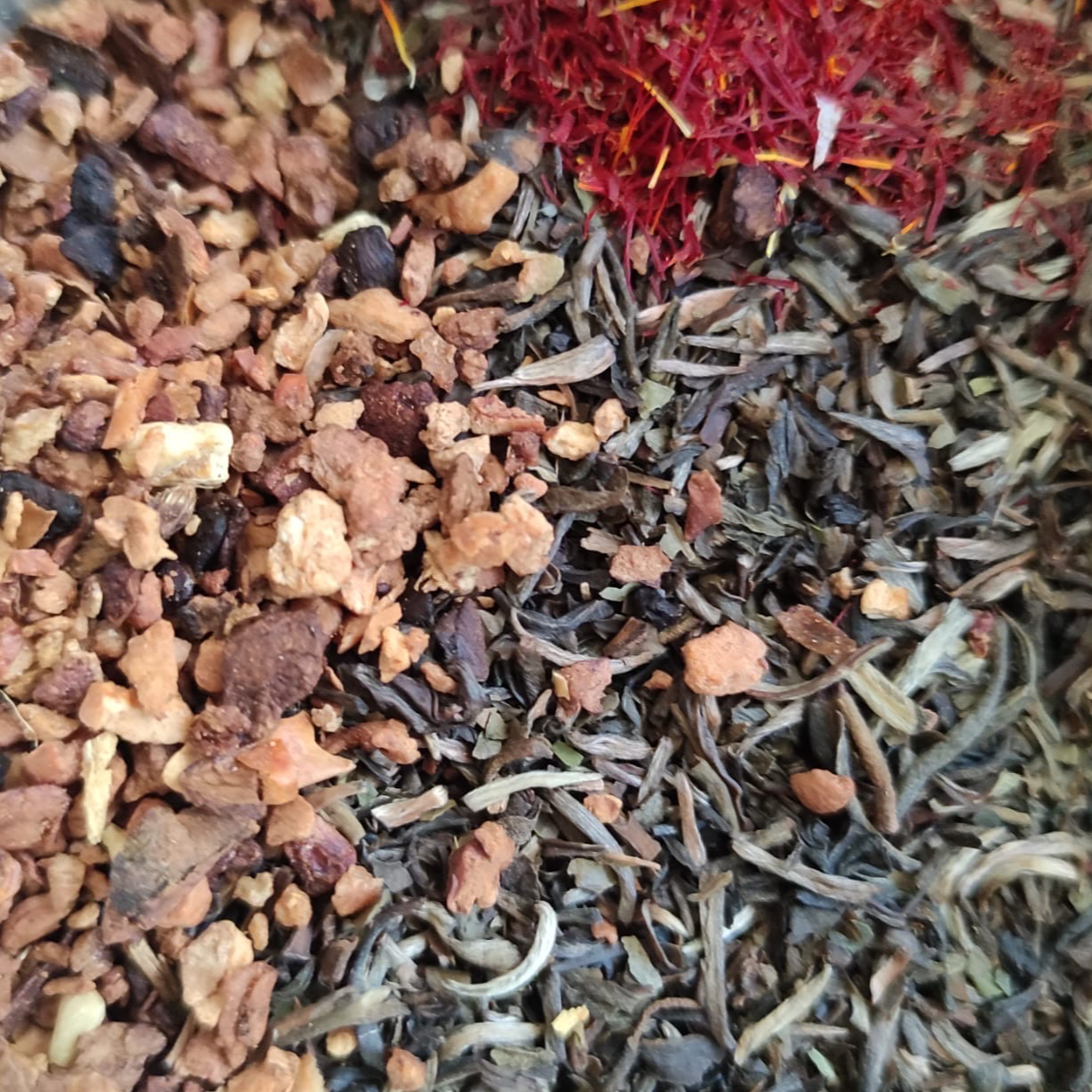 Thé ''Orange thé noir écorces d'oranges/bleuet/safran 10sachets