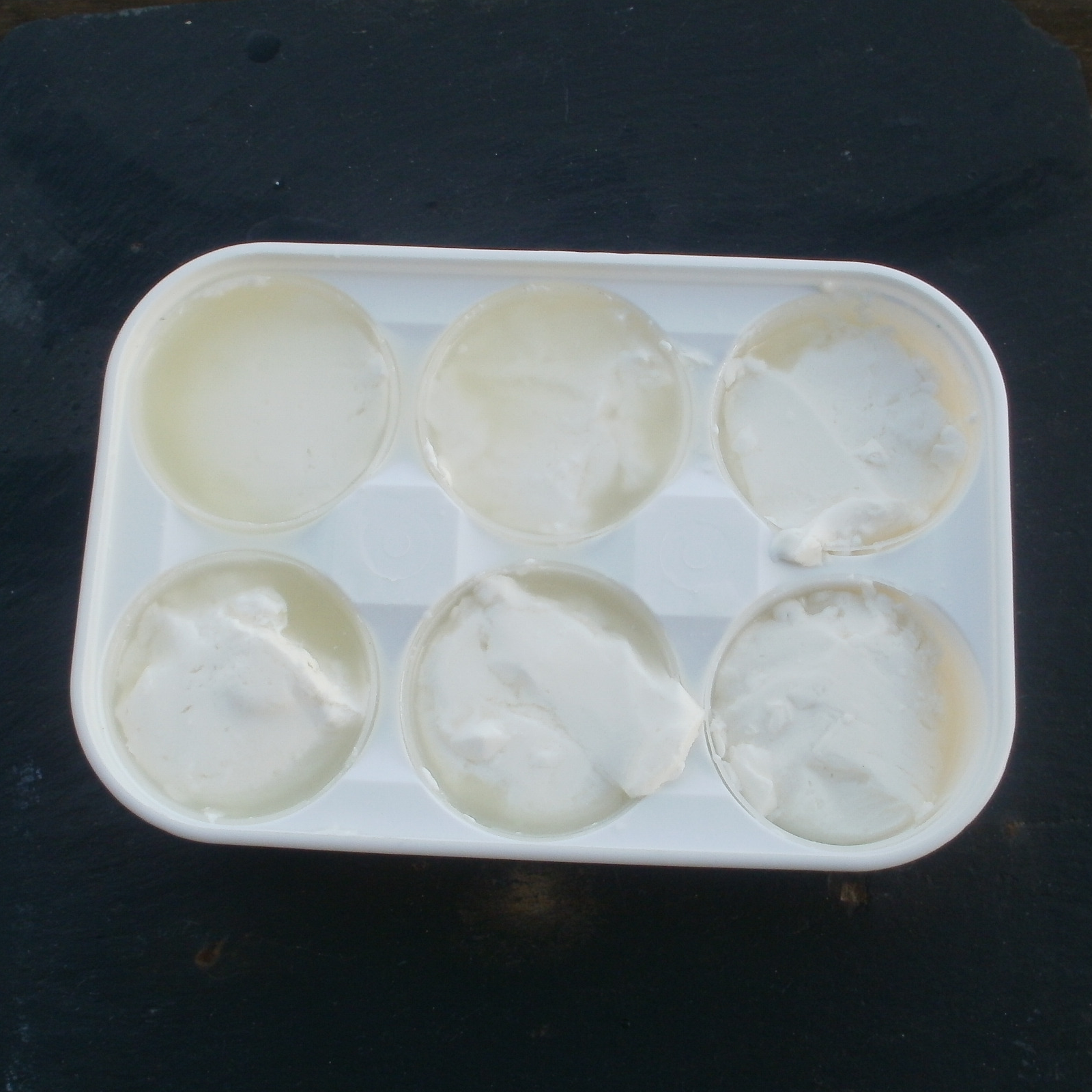 Faisselle-plaque de 6 portions