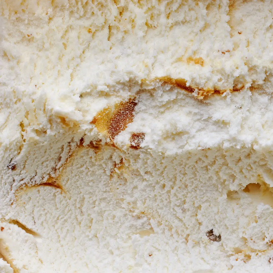 Crème glacée Reine des prés et coulis de caramel